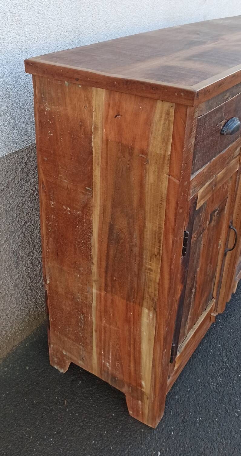 Buffet en bois ancien