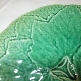Assiette barbotine feuilles de vignes vertes