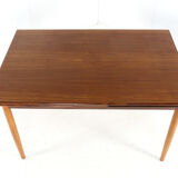 Rectangular extendable dining table 'Kaerum' - mid century modern