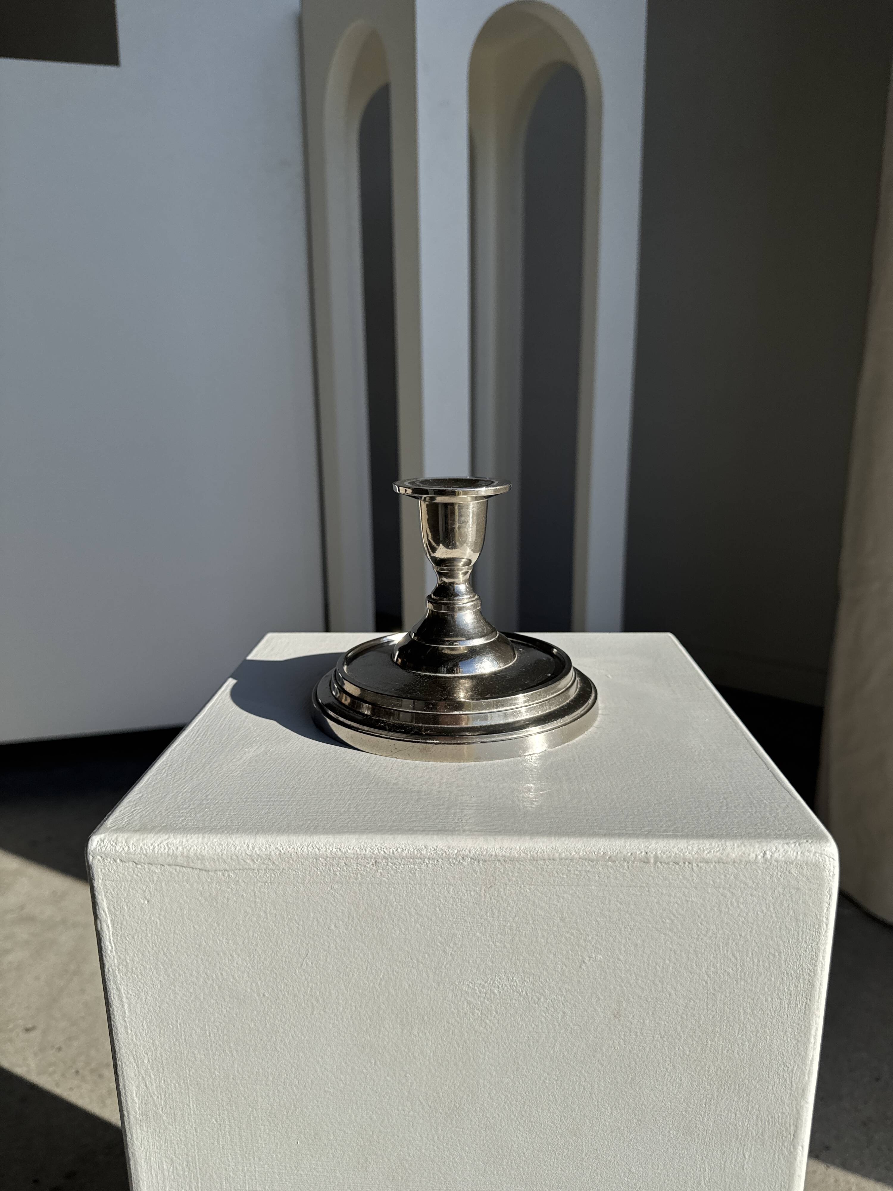 Small shiny silver-plated candlestick H11 D13