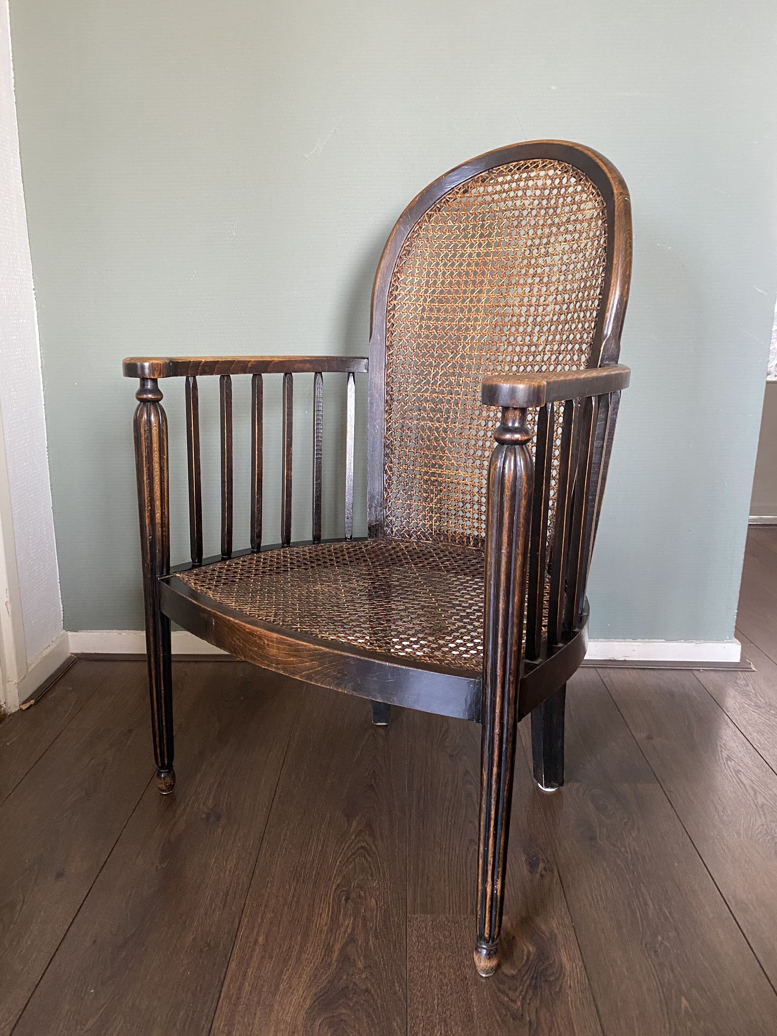 Fauteuil art déco en bois et rotin, années 1920