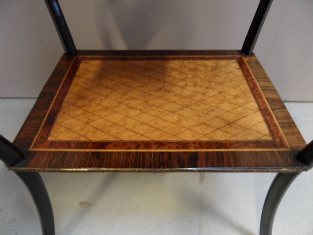 Table d'appoint antique Napoléon 3 avec marqueterie