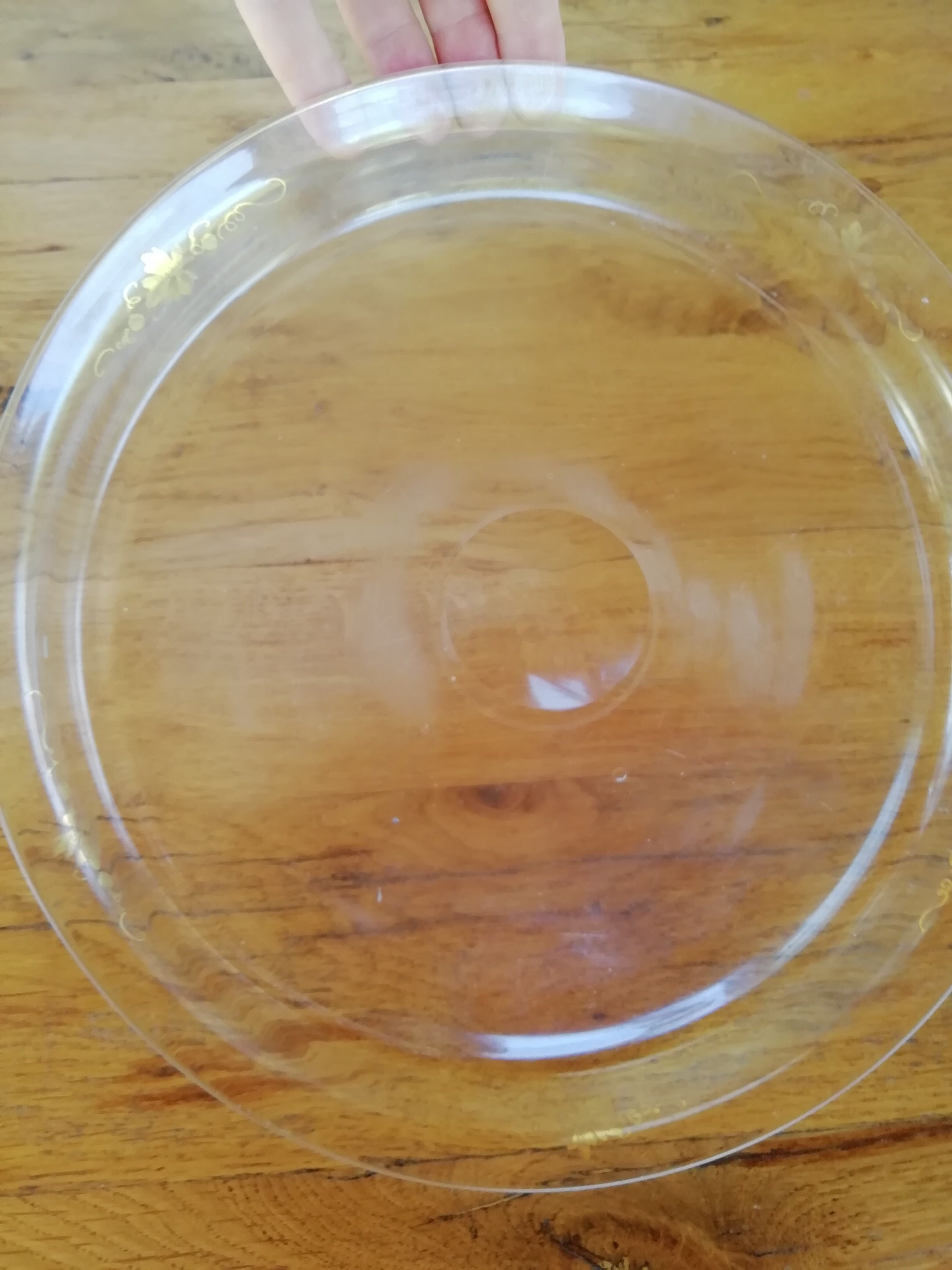 Transparent glass round tray