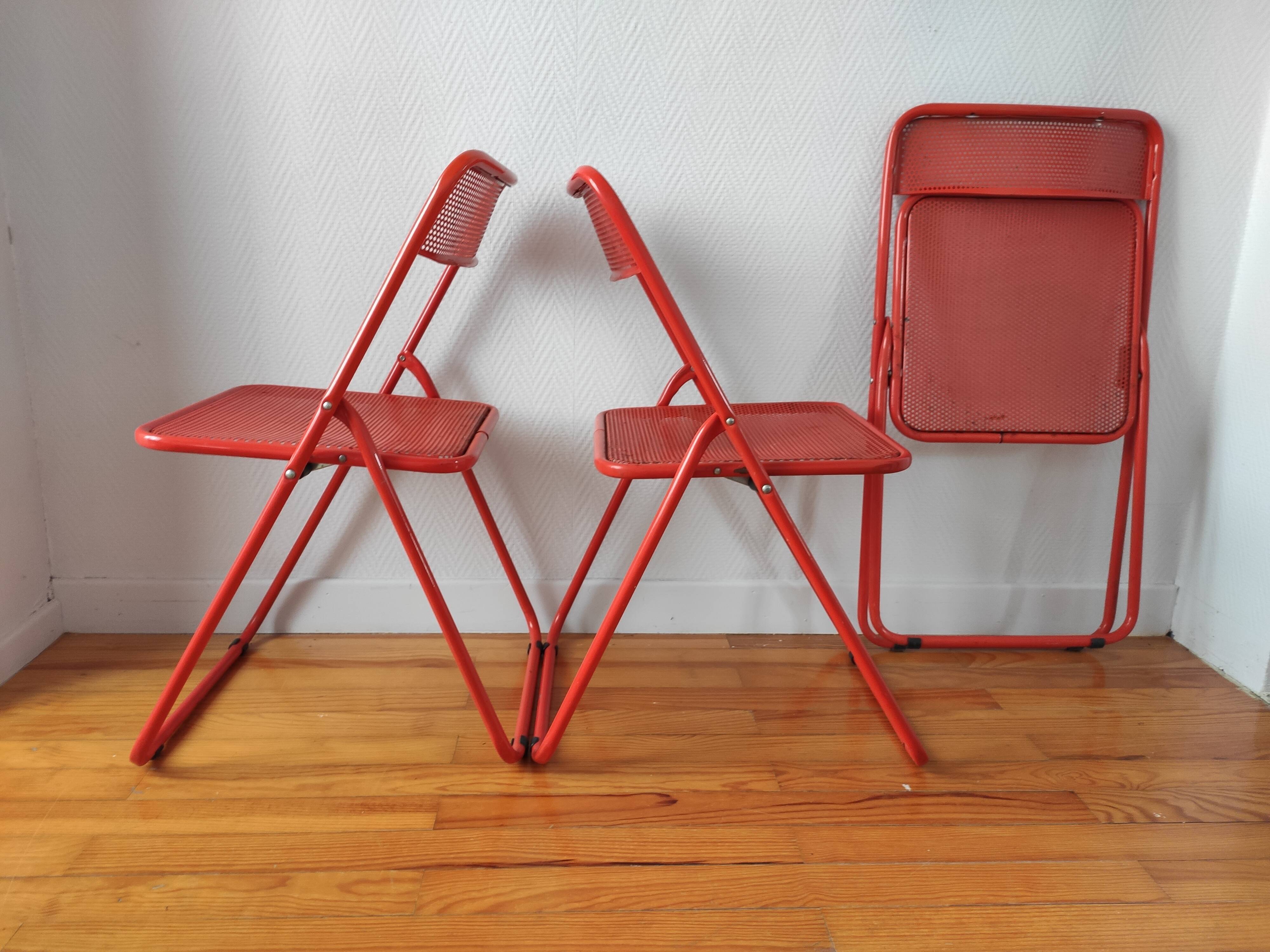 Metal folding chairs 1970