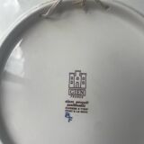 Gien plate with bread decoration