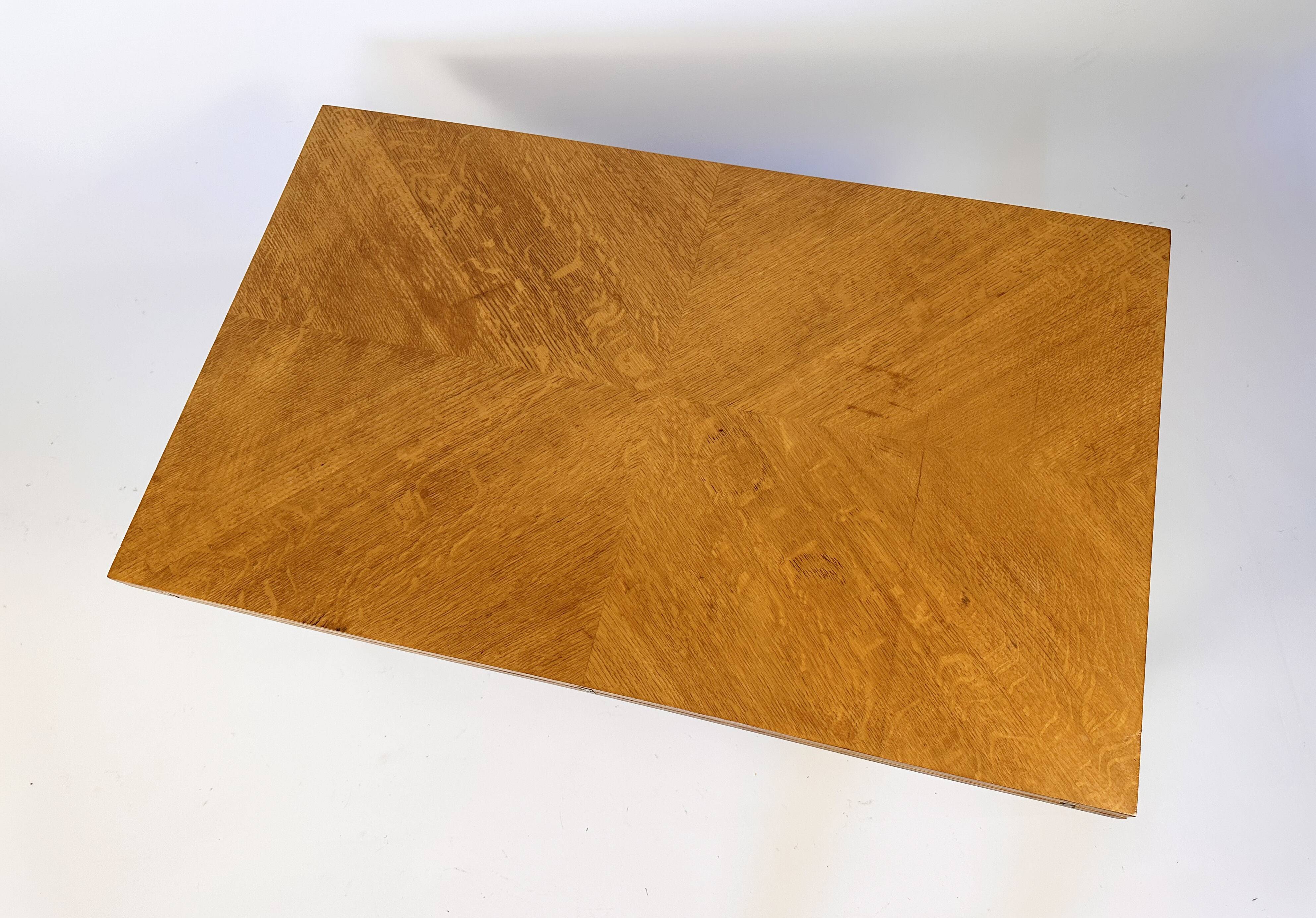 Table de café/salle à manger "Magic Revelation" des années 1950 par Albert Ducrot