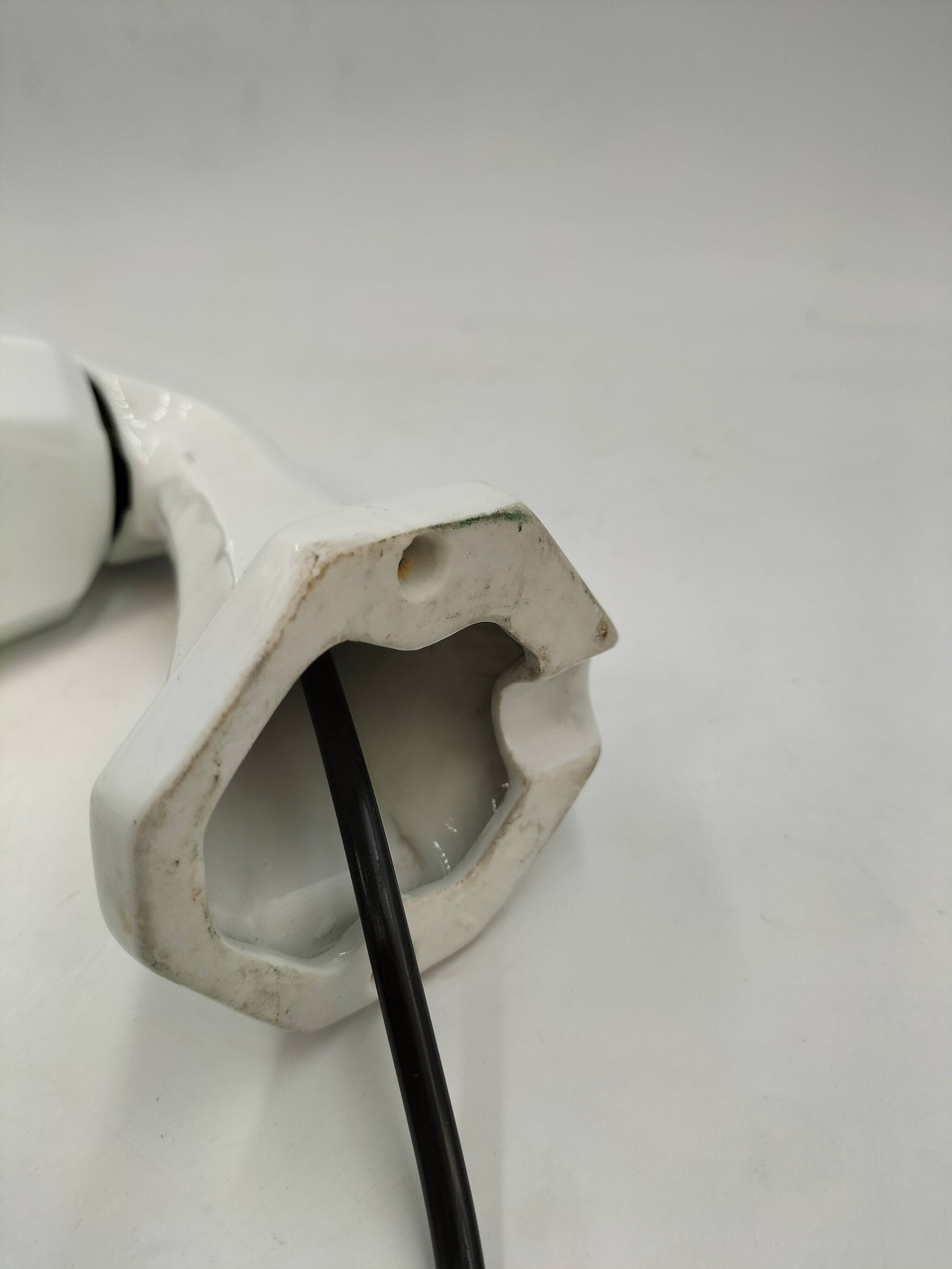 Porcelain and opaline wall light