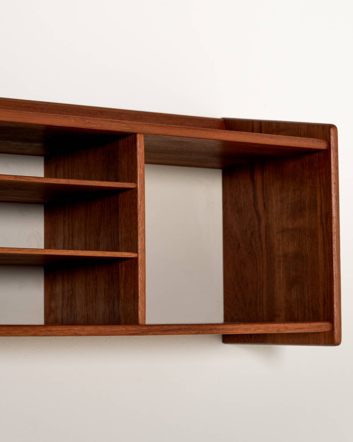 Scandinavian teak wall shelf, 1950s/1960s