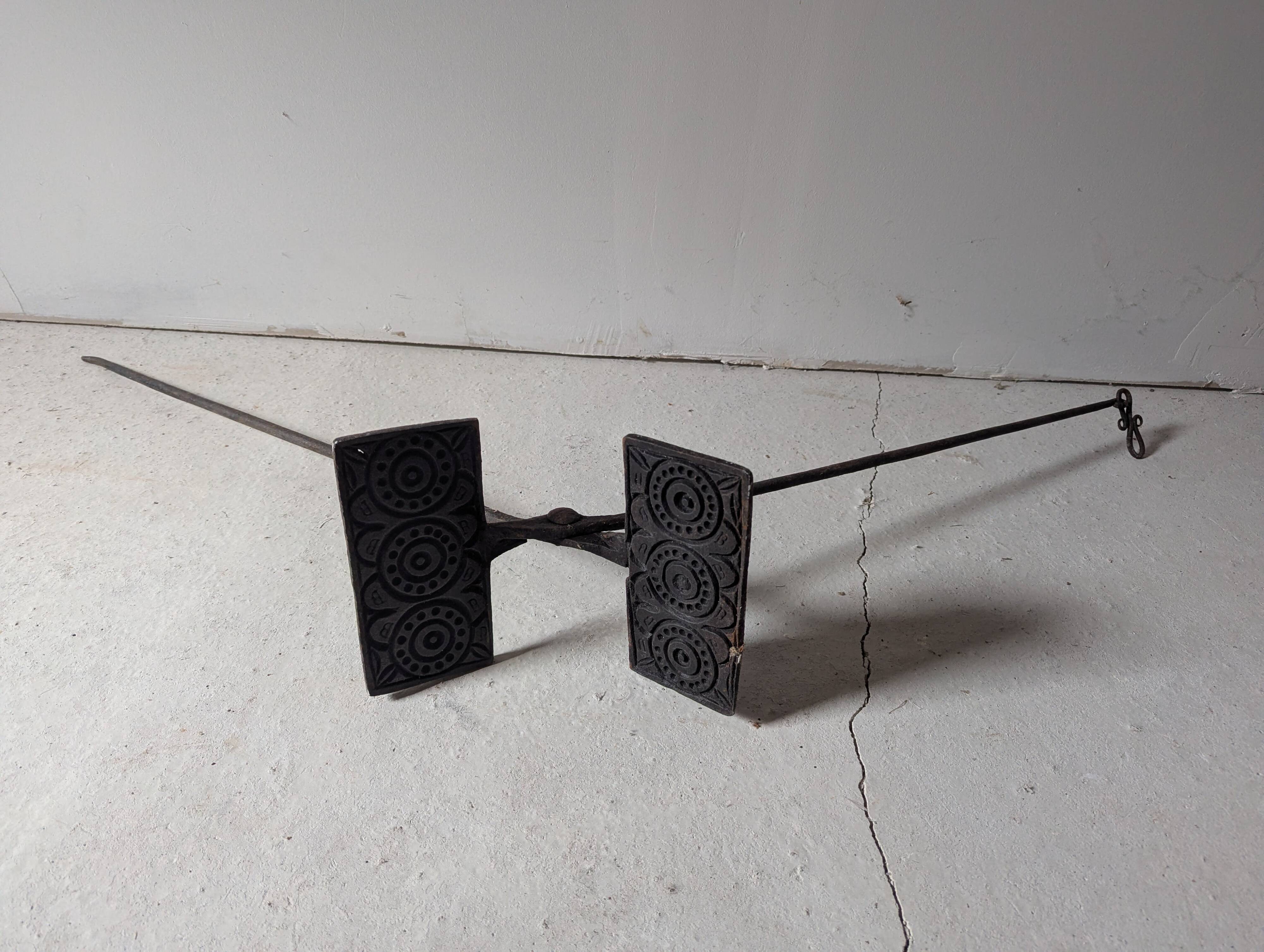 Set of antique fireplace accessories + 2 wrought iron waffle makers