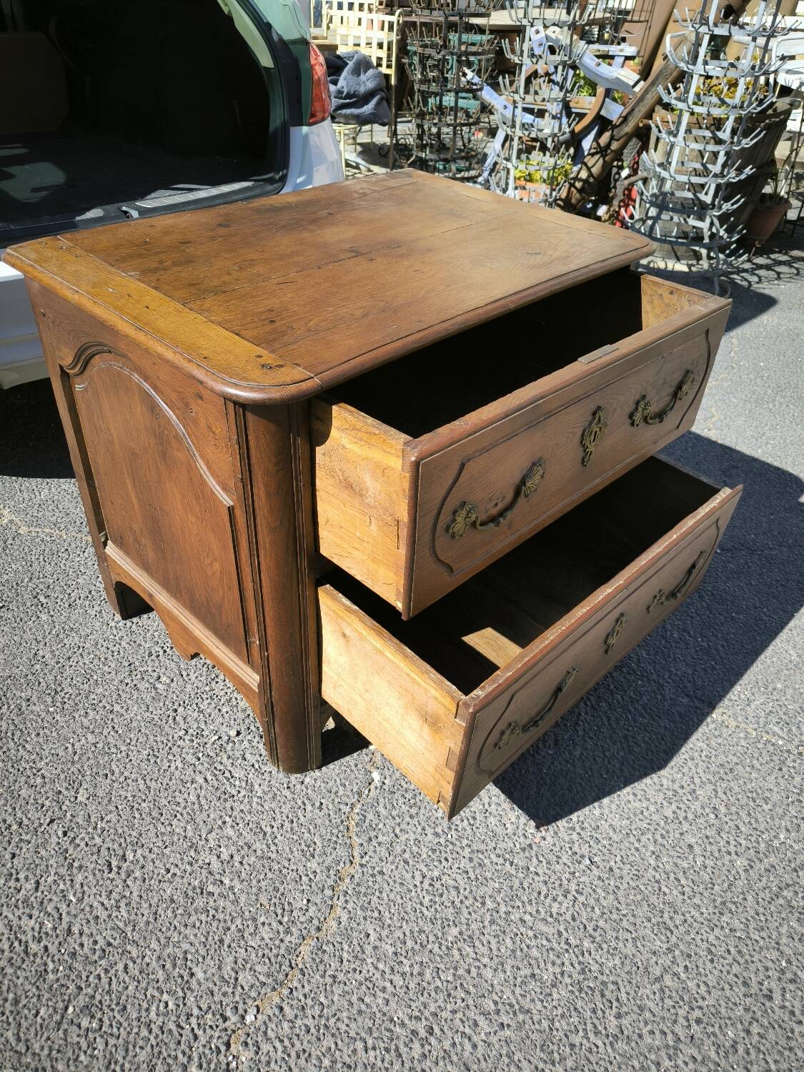 Louis XIV period chest of drawers in solid oak