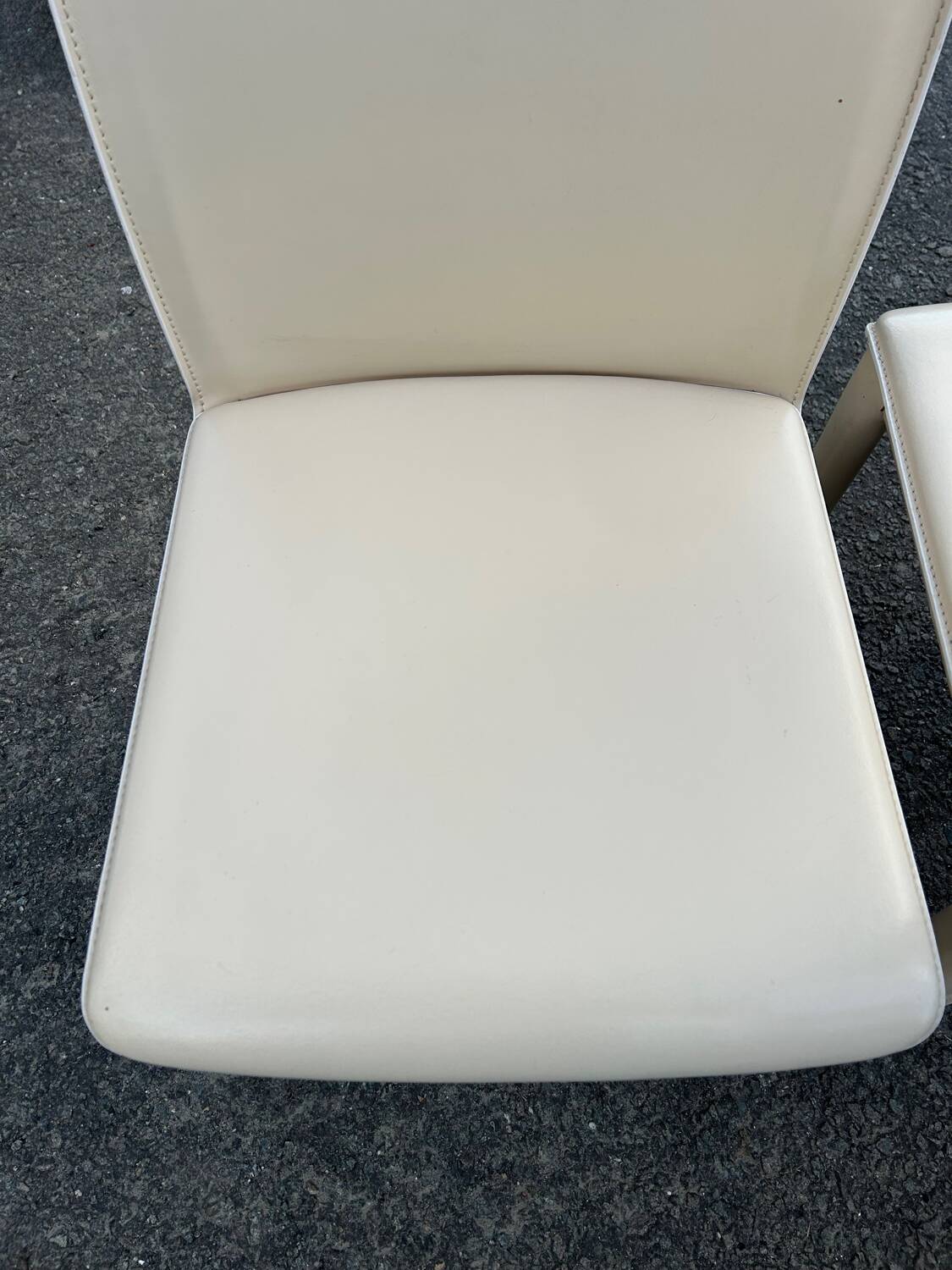 Set of 4 Italian chairs Arper Italy