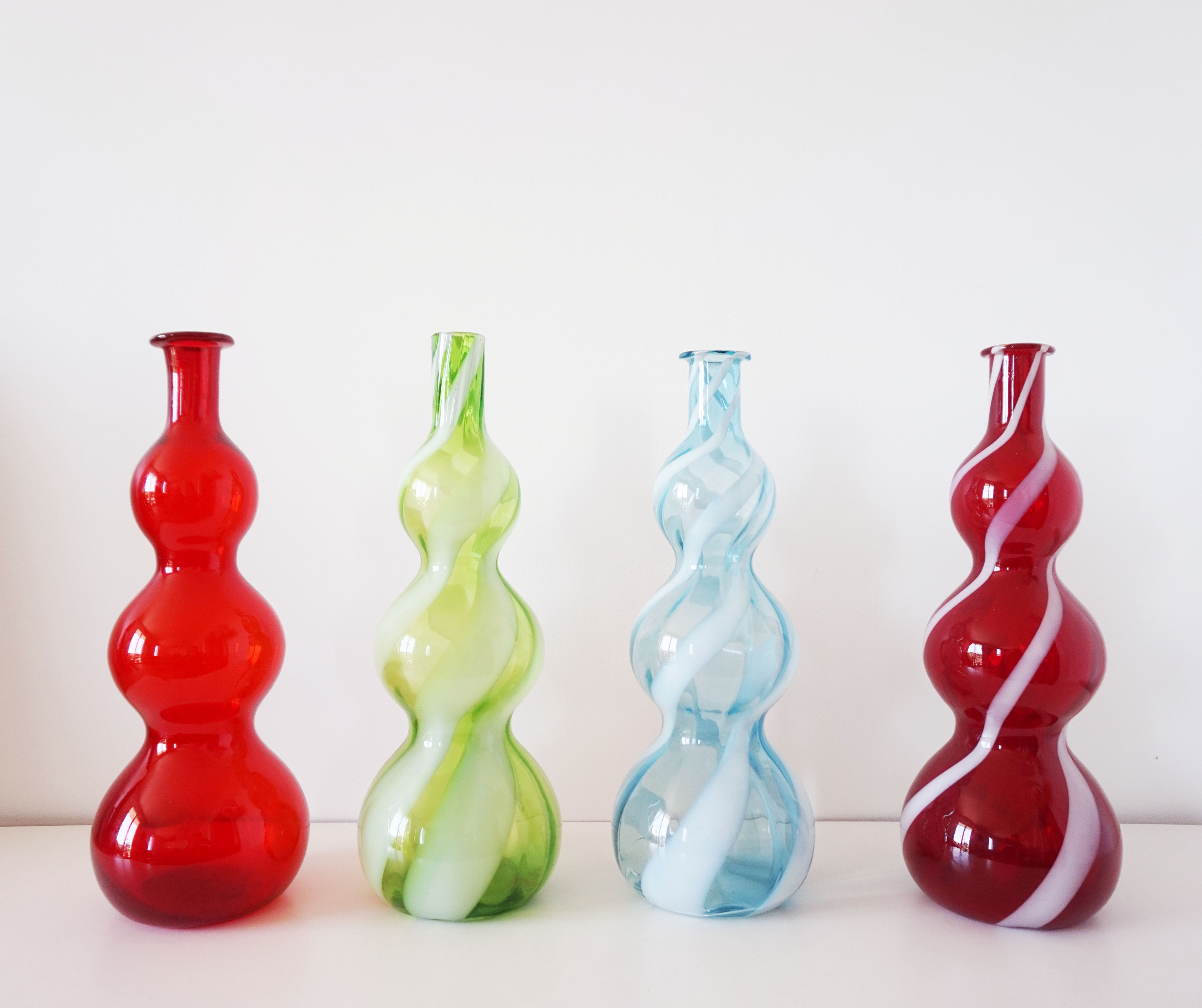 Carafe italienne verre soufflé rouge empoli