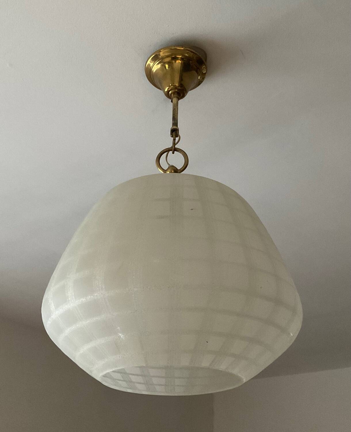 Suspension scandinave en verre dépoli