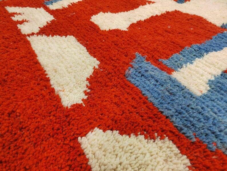 Off-white Moroccan rug with colorful patterns, 200cm x 300cm