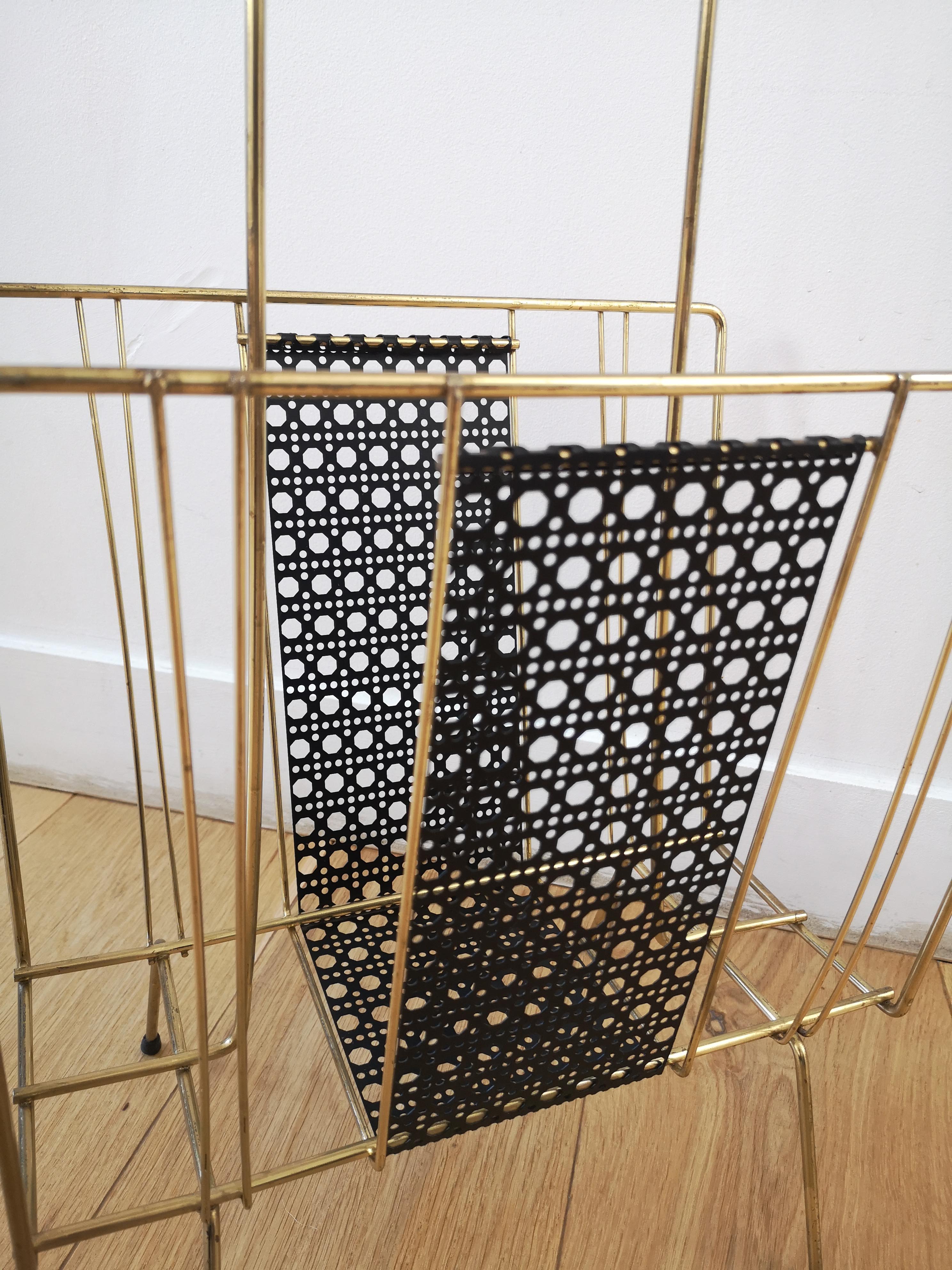 Magazine holder vintage brass structure metallic canage