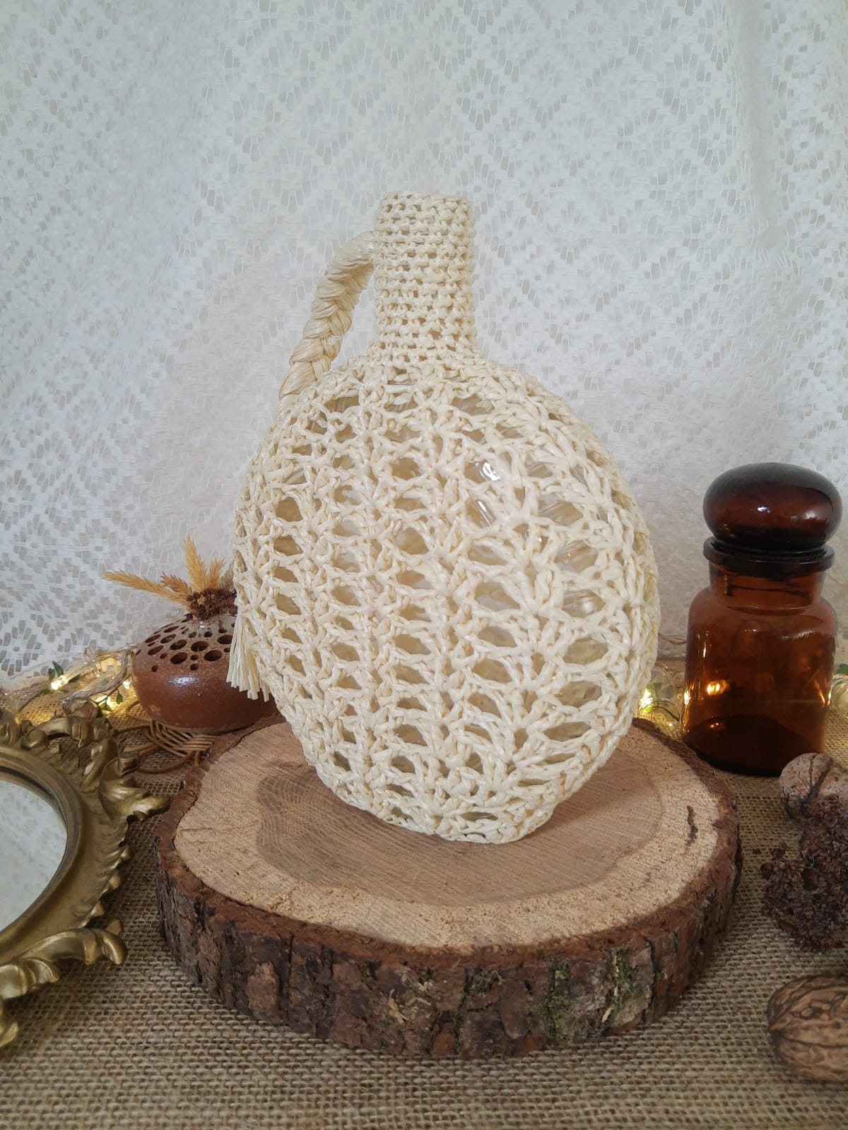 Bottle / vase soliflore macramé raffia / vintage plastic