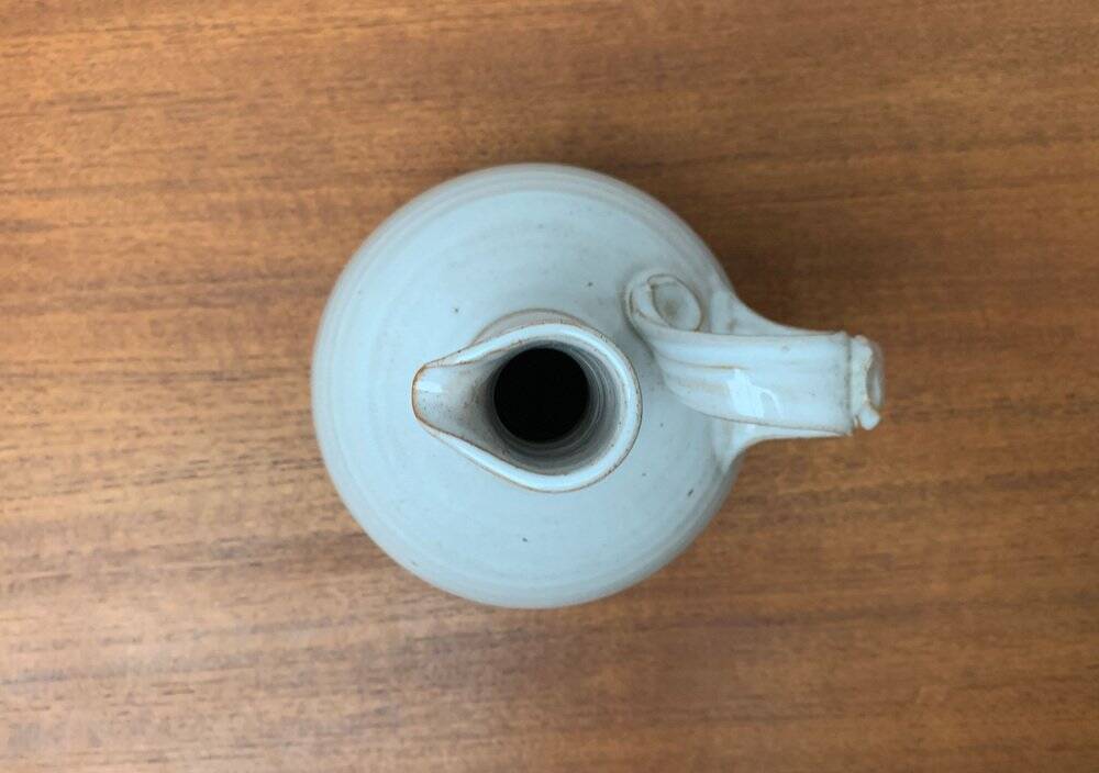 Mid-century Icelandic ceramic carafe by Sigurdar Haukssonar for Handunnid Pottery Iceland, 1960s.