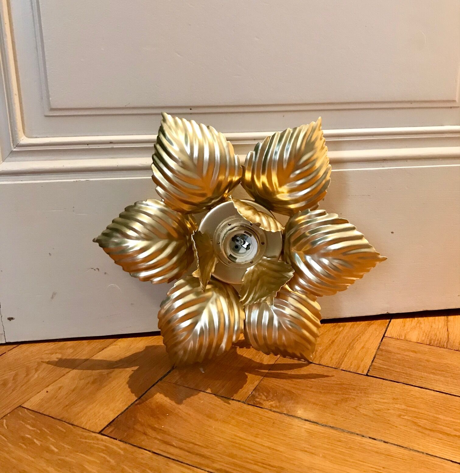 Golden flower Masca sconce