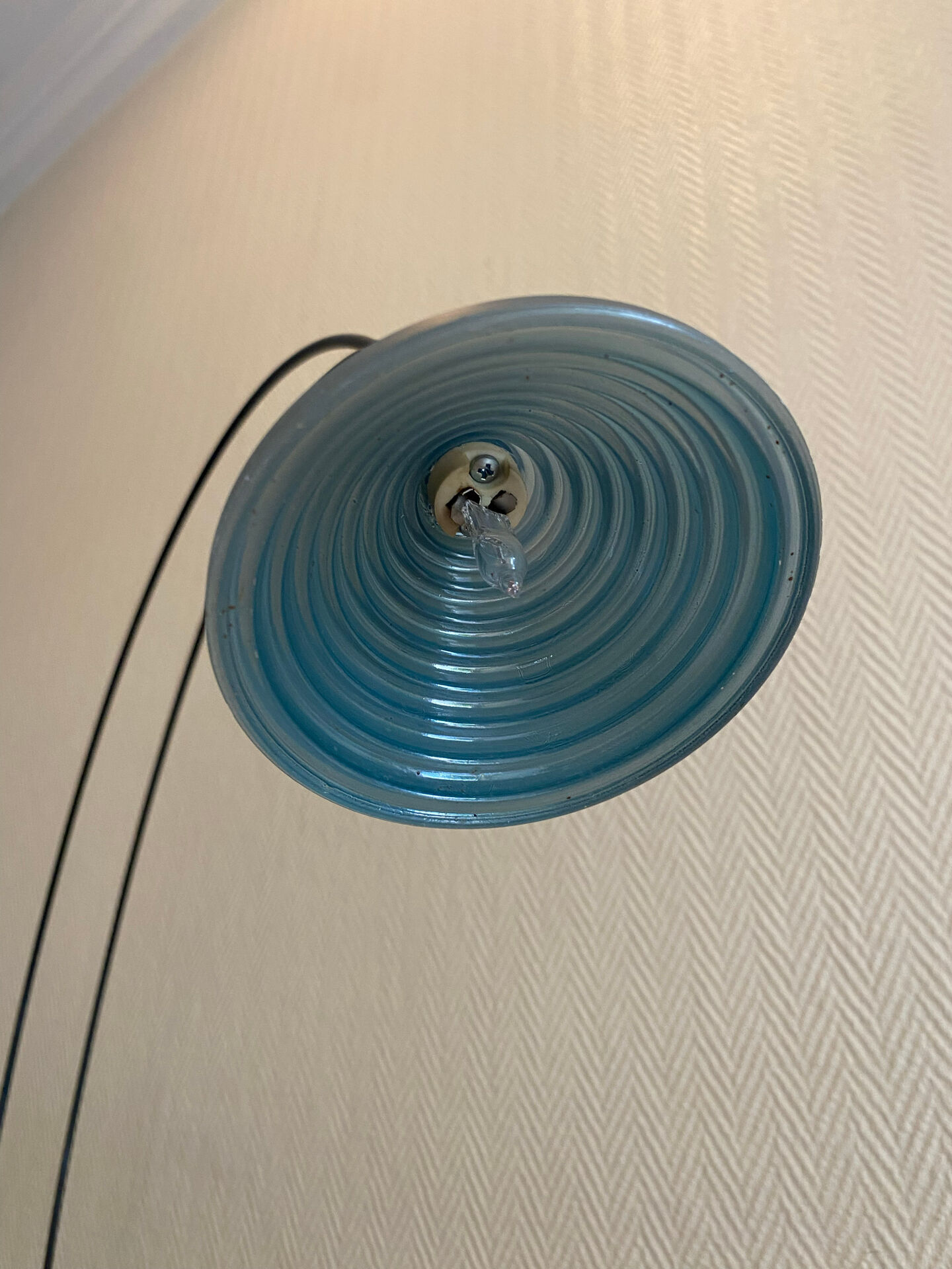Lampe de bureau Optelma Suisse design postmoderniste