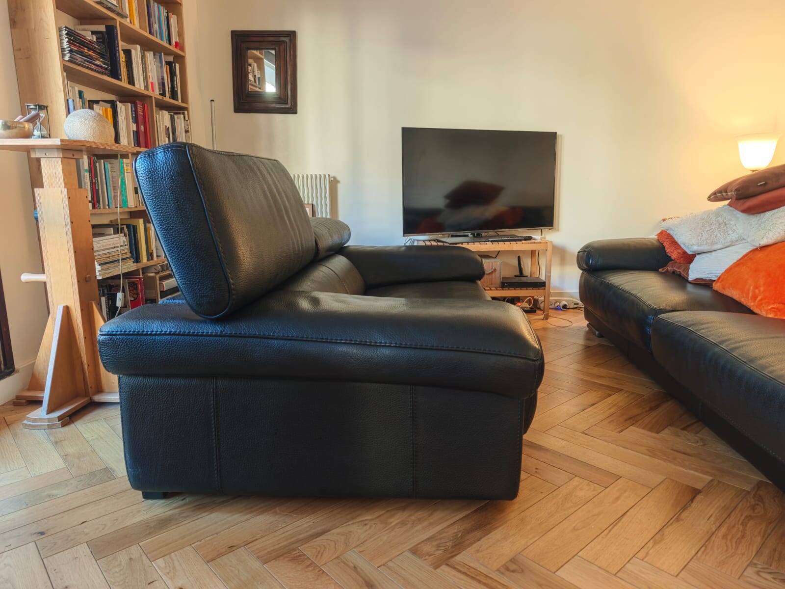 Roche Bobois black leather sofas – 3/4 seats + 2 seats