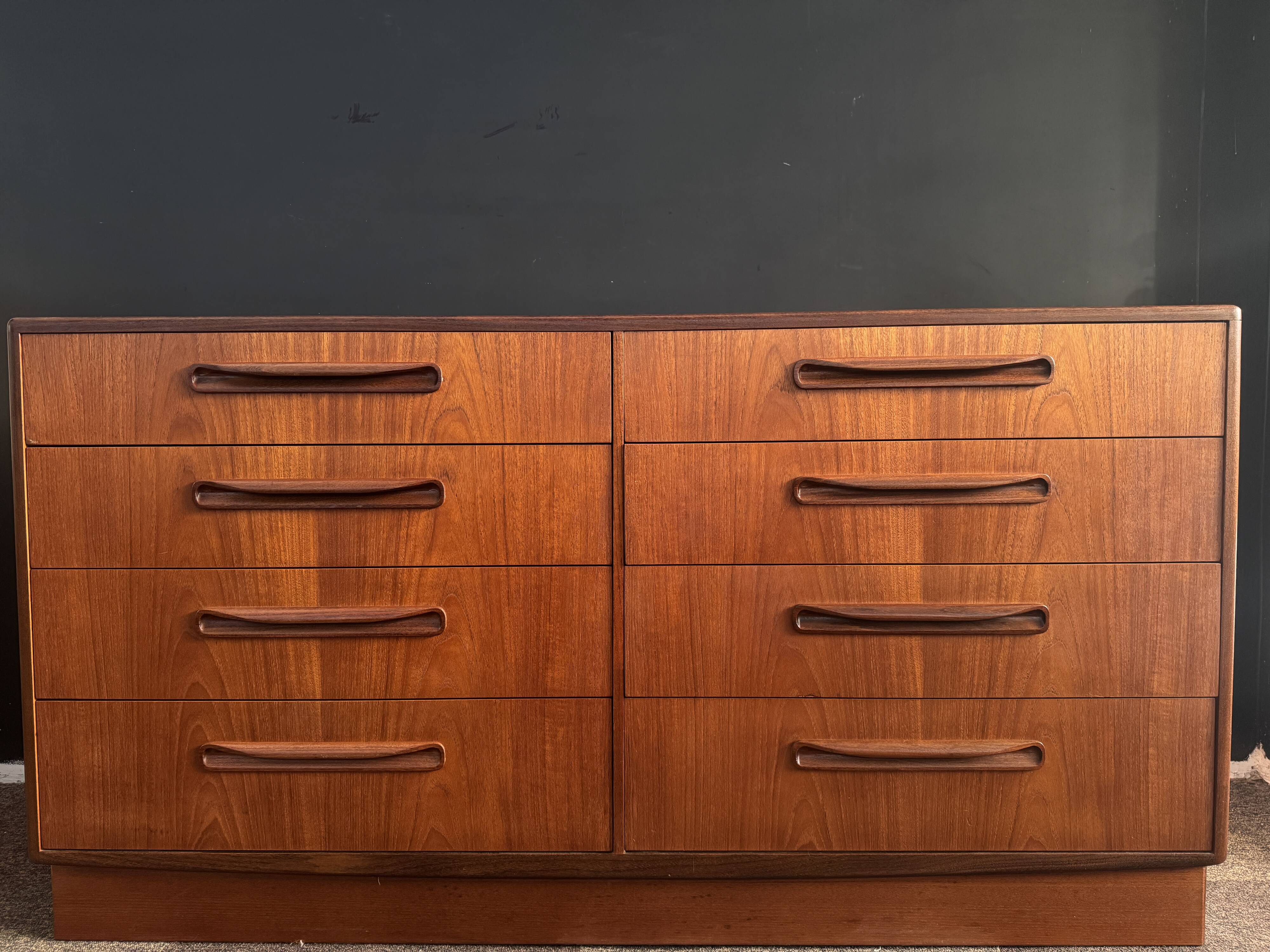 Vintage teak chest of drawers – 8 drawers – G-Plan Fresco – 1960s