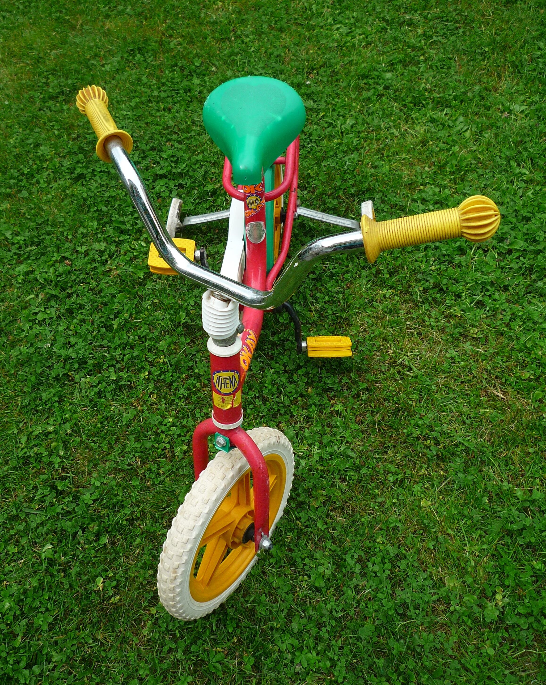 Small vintage children's bike 80s, Italian made