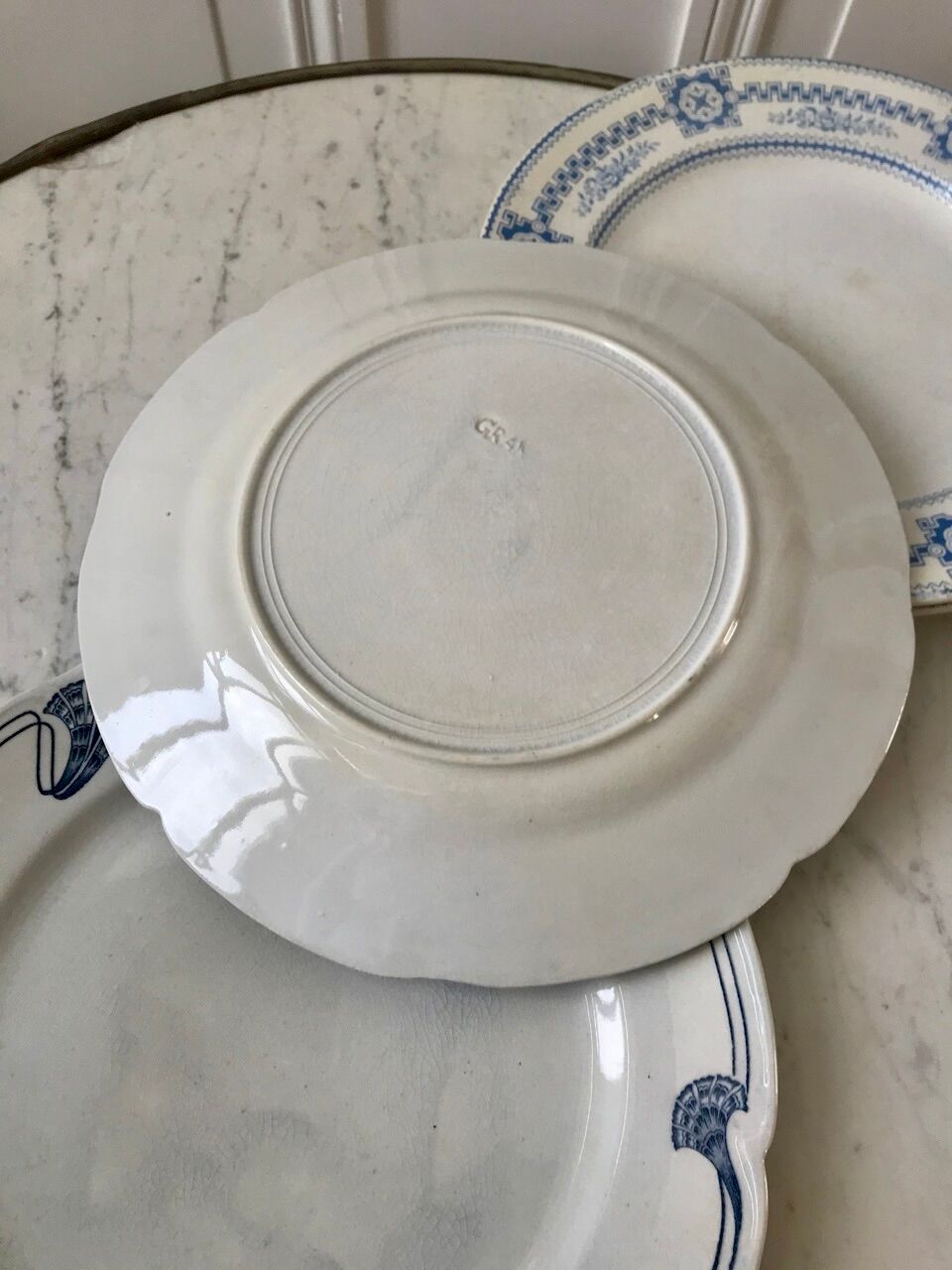 Lot of 4 mismatched flat plates terre de fer "alton" late nineteenth