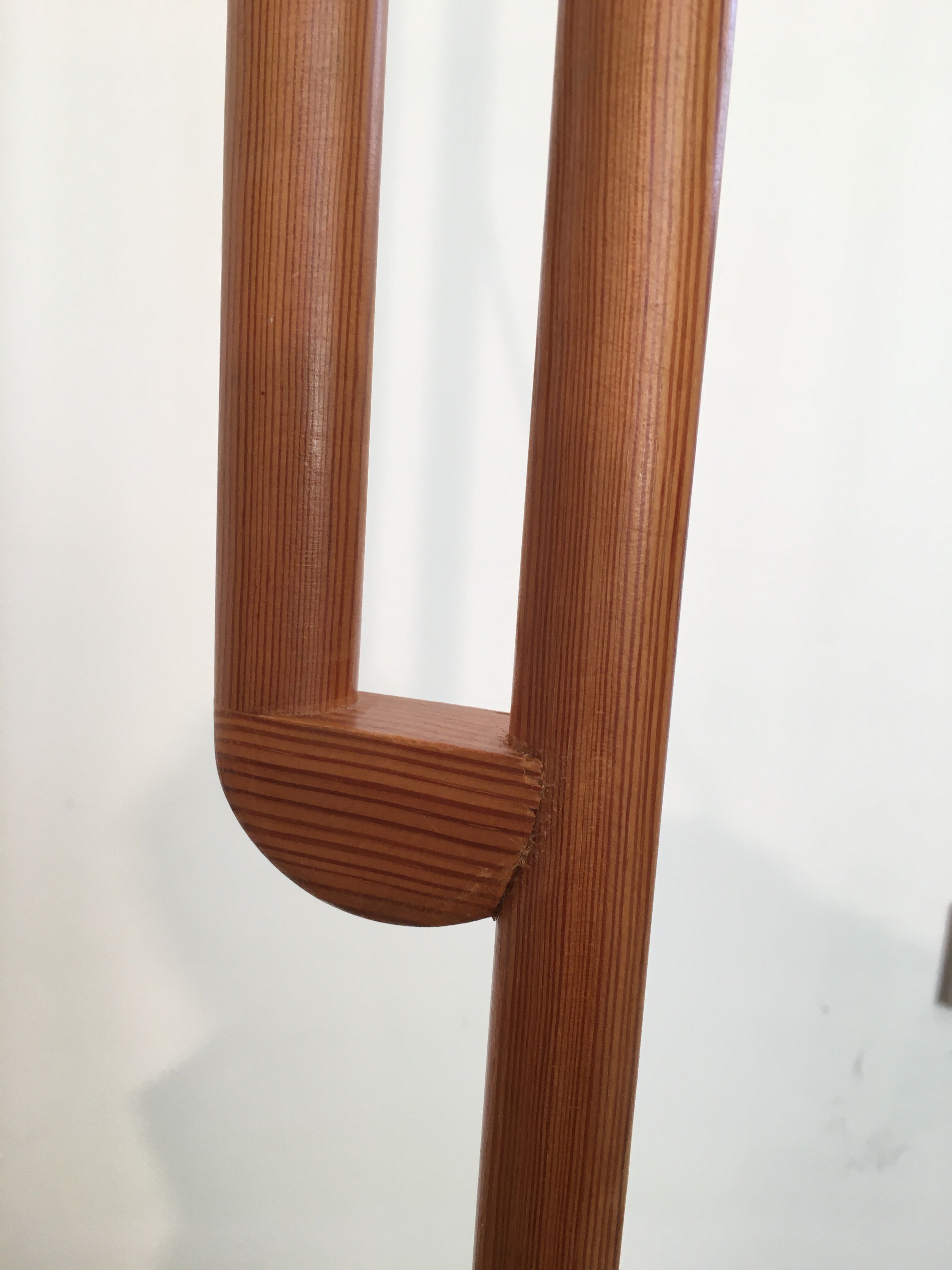 Vintage lamp 1960 wood goes up and down