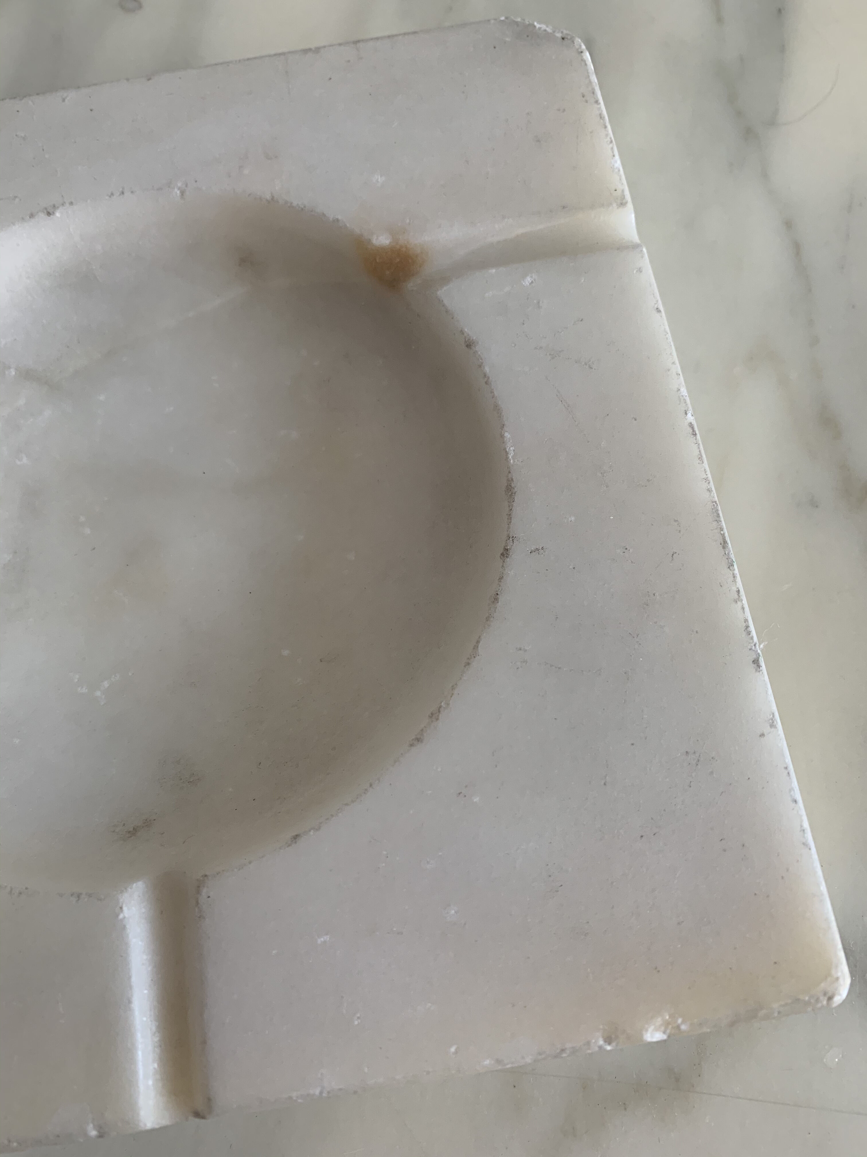 Square ashtray in white marble