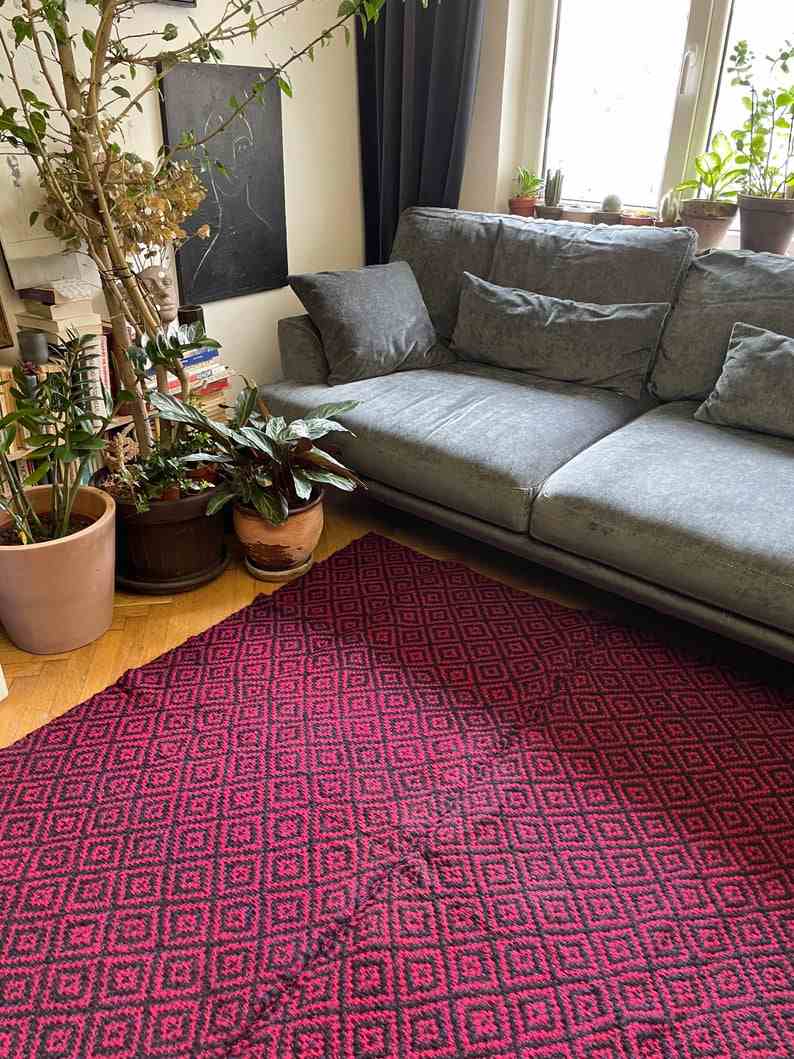 Romanian carpet made by hand in wool