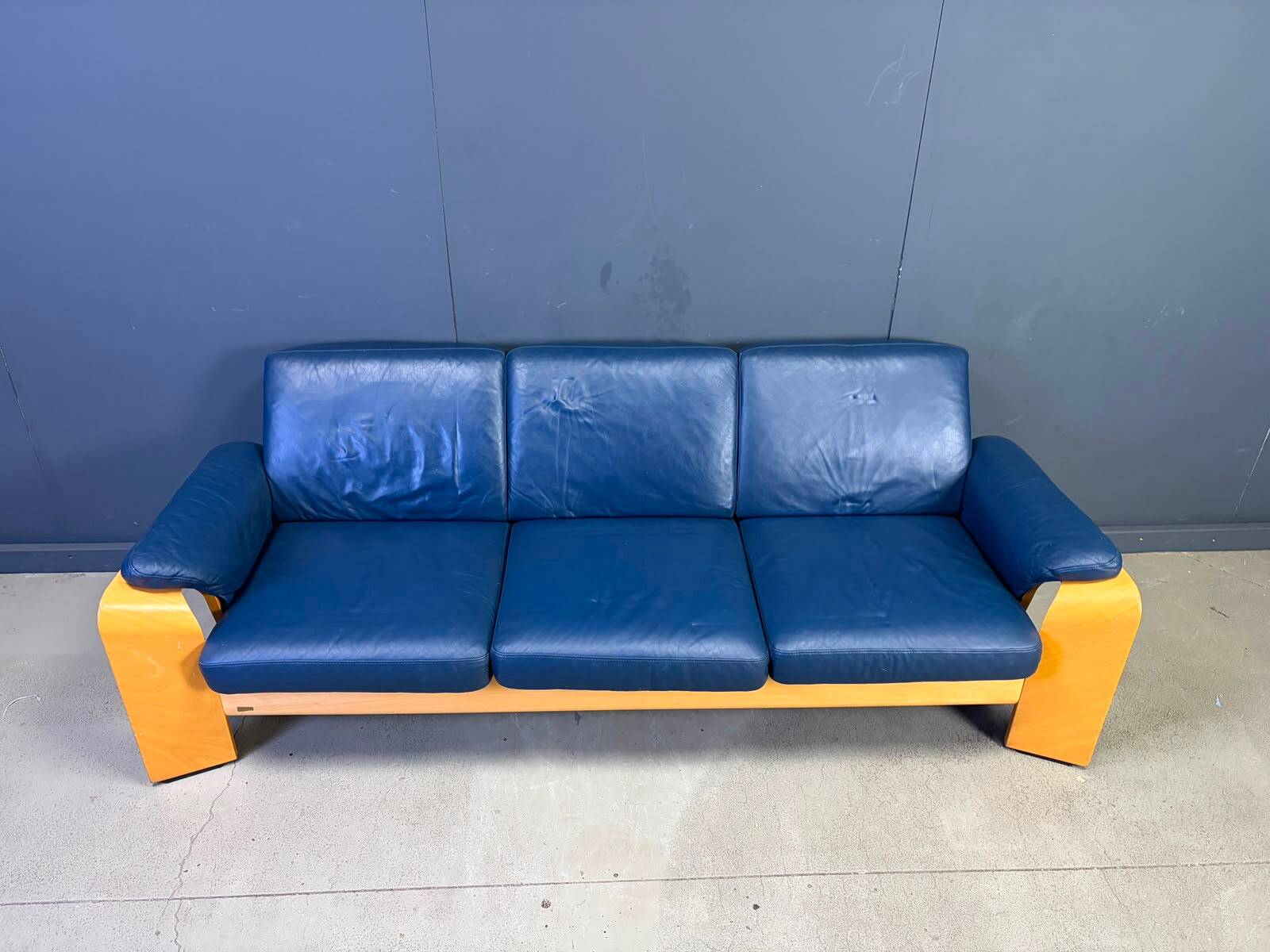 Vintage Pegasus 3 seater reclining sofa by Ekornes, Norway, 1990s