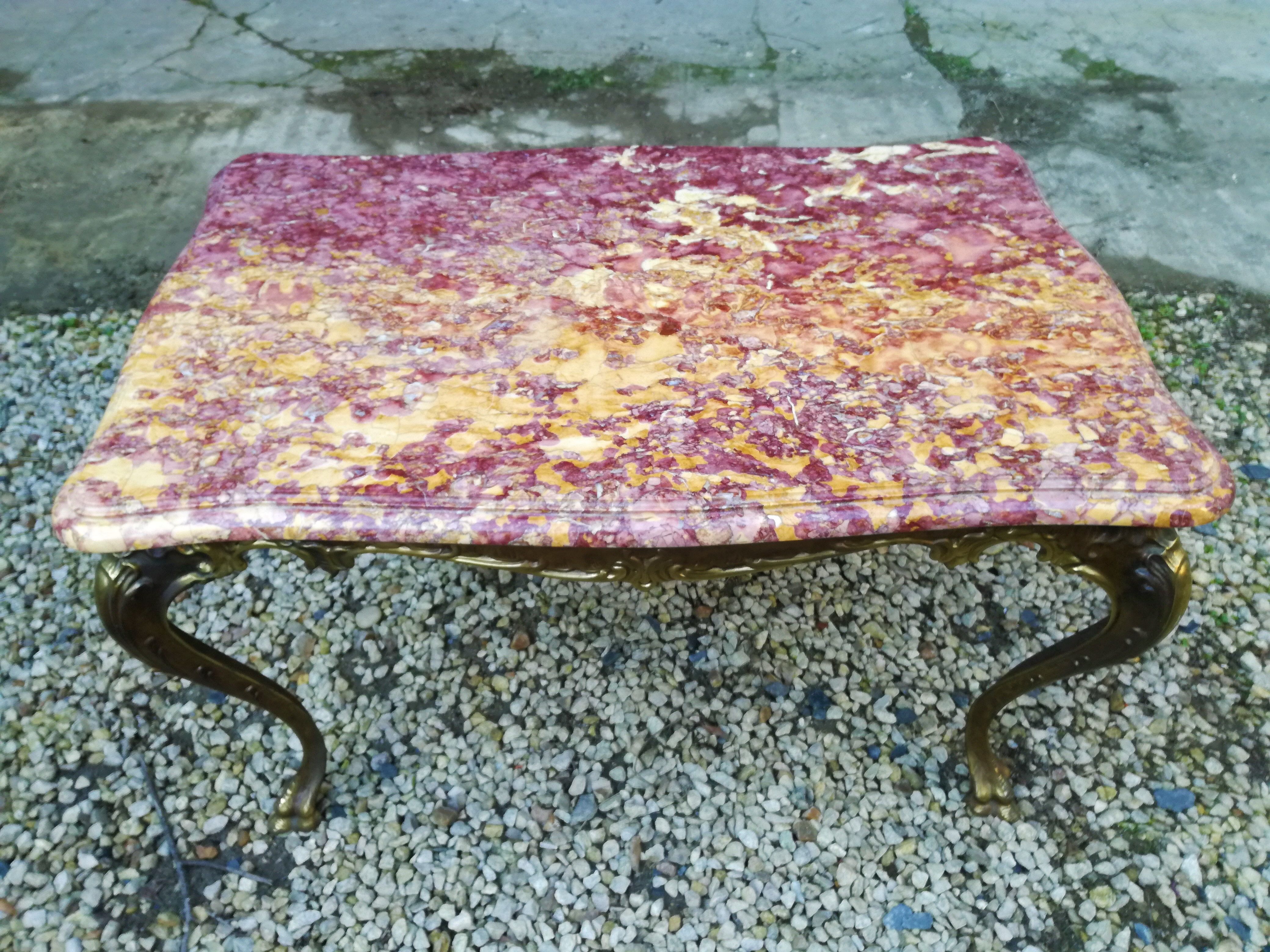 Coffee table Louis XV pink marble