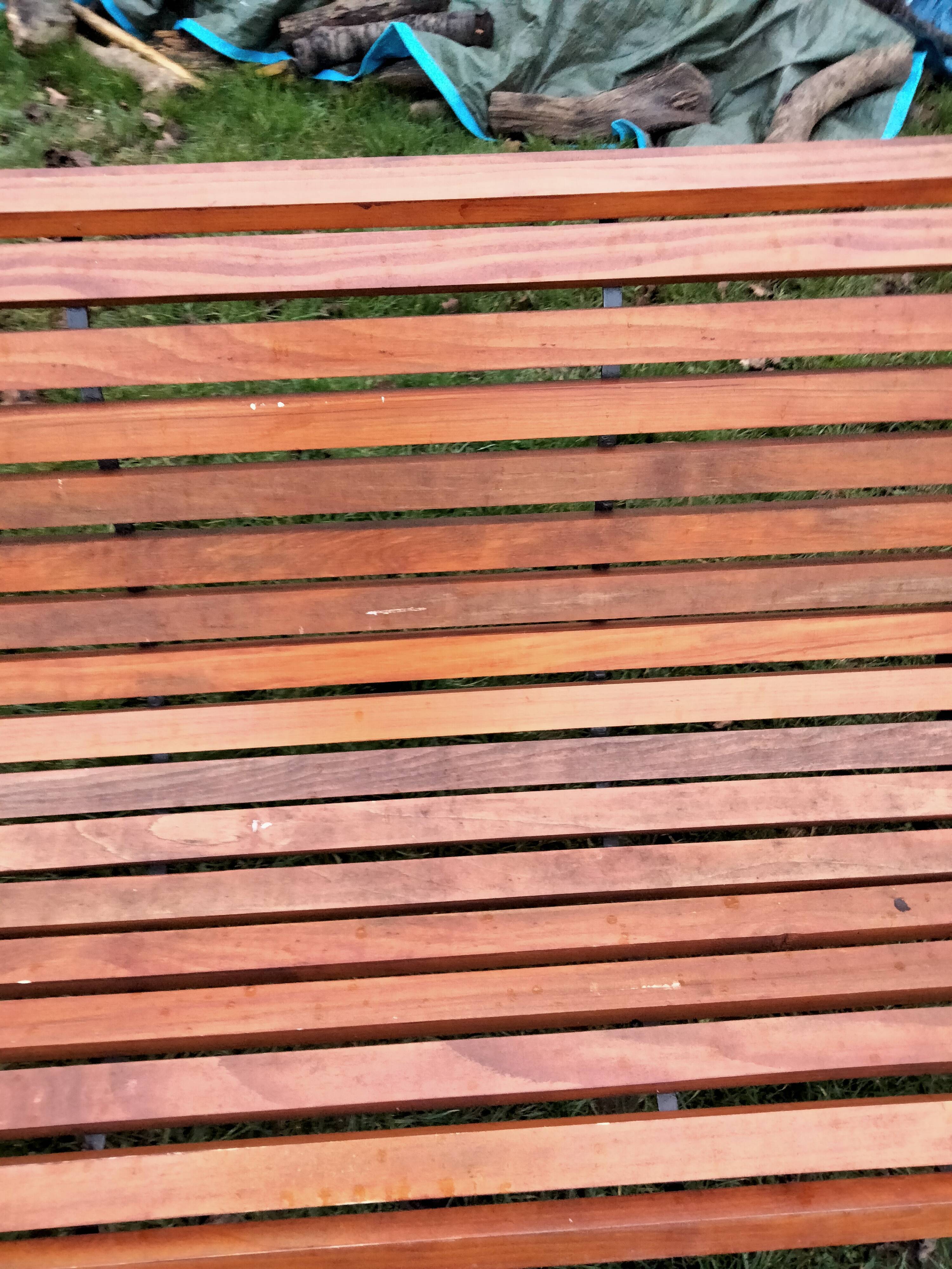 Old garden bench with vintage cast iron legs xxeme