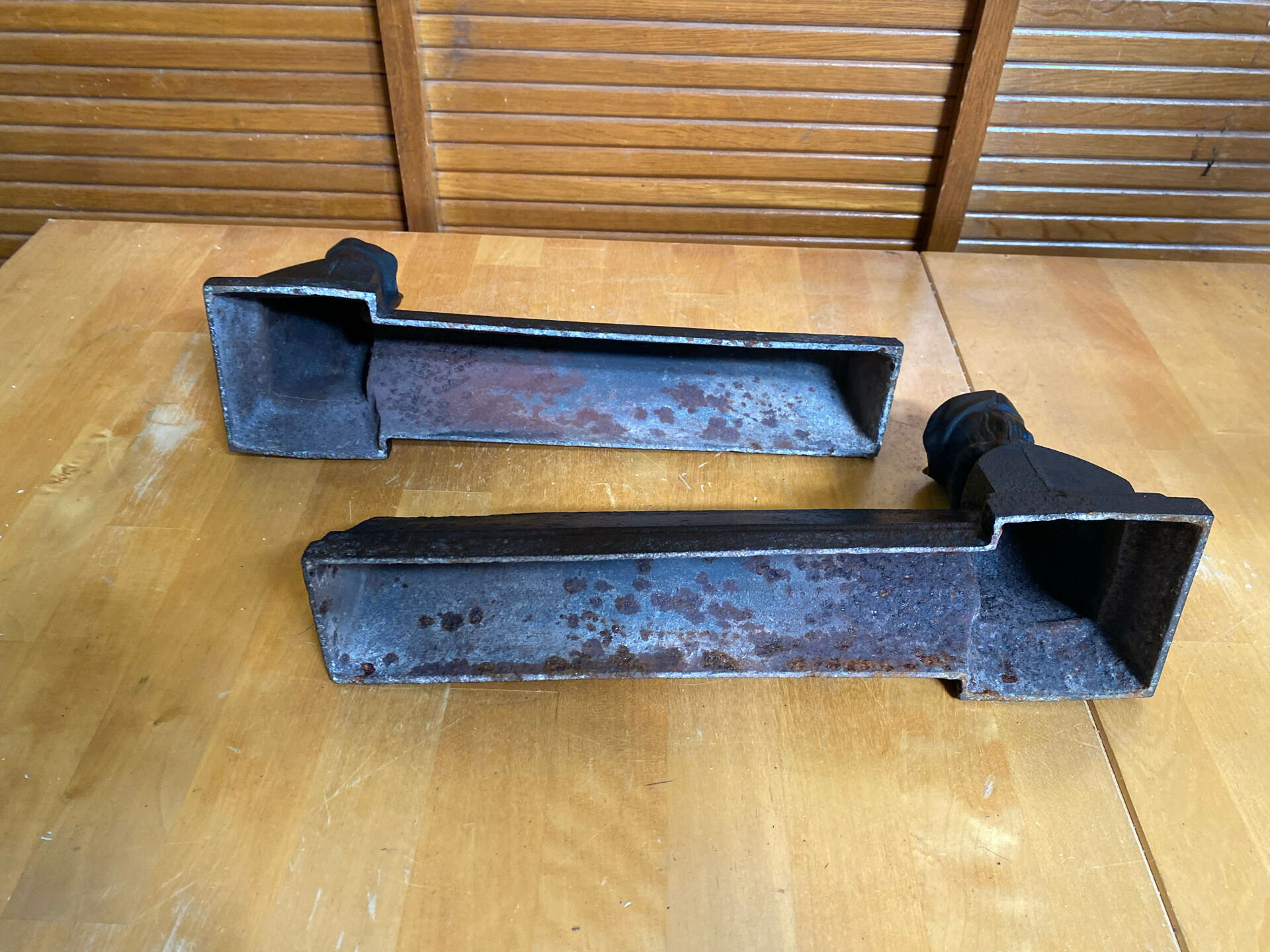 Pair of fireplace chenets raphaël man's head black cast iron vintage #e236
