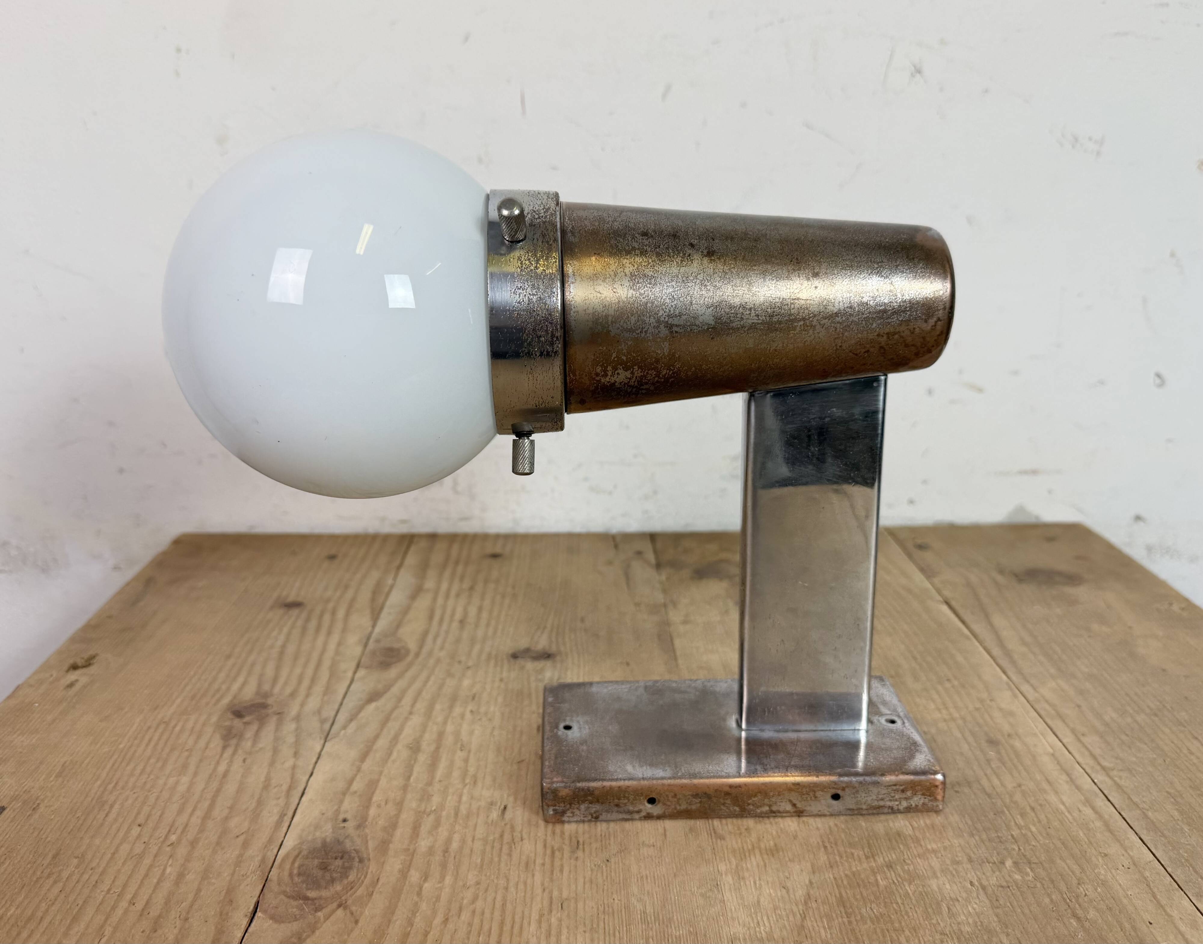 Vintage Art Deco Wall Light with Opal Glass, 1930s