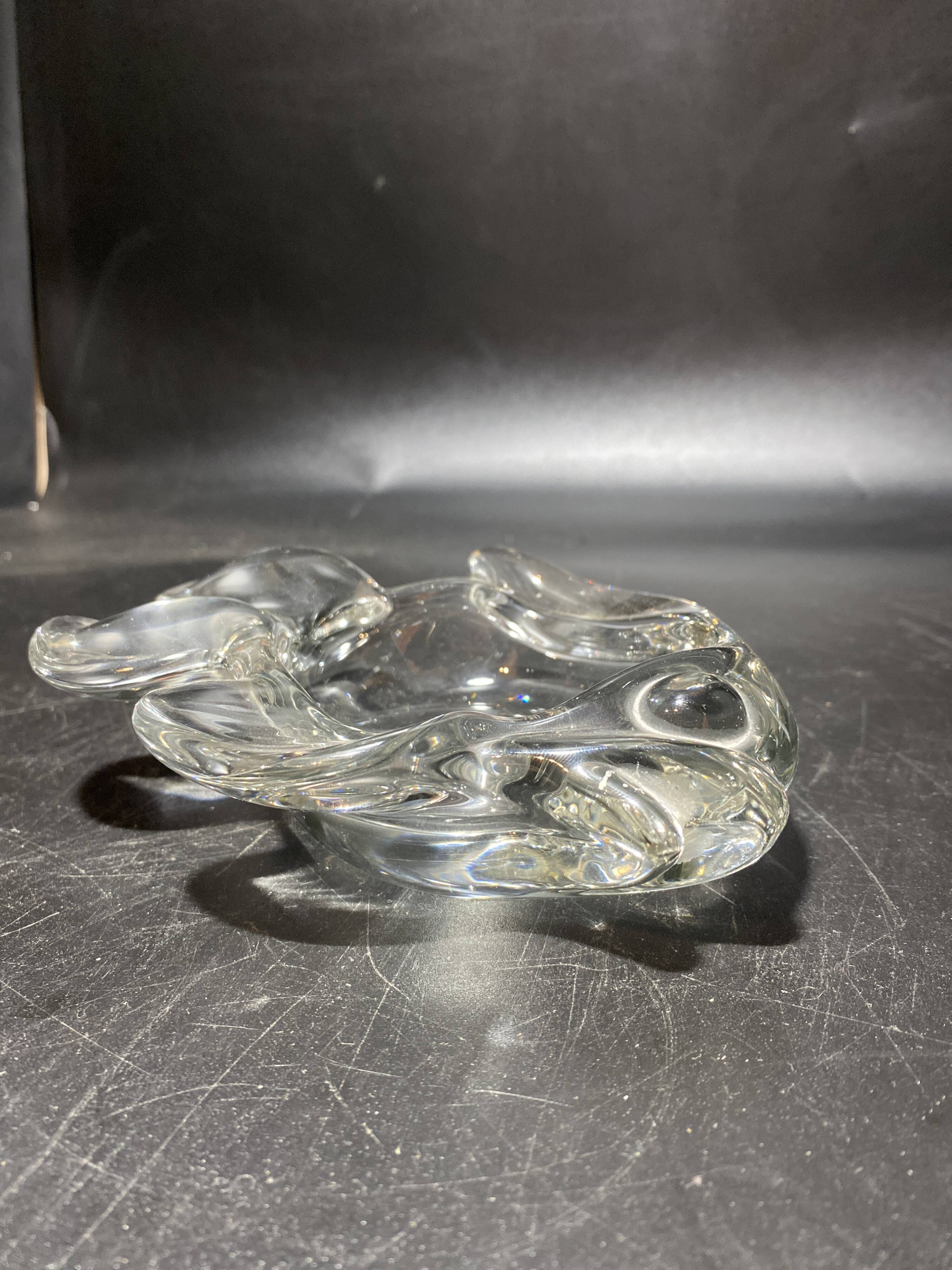 Tidy in the shape of glass fish