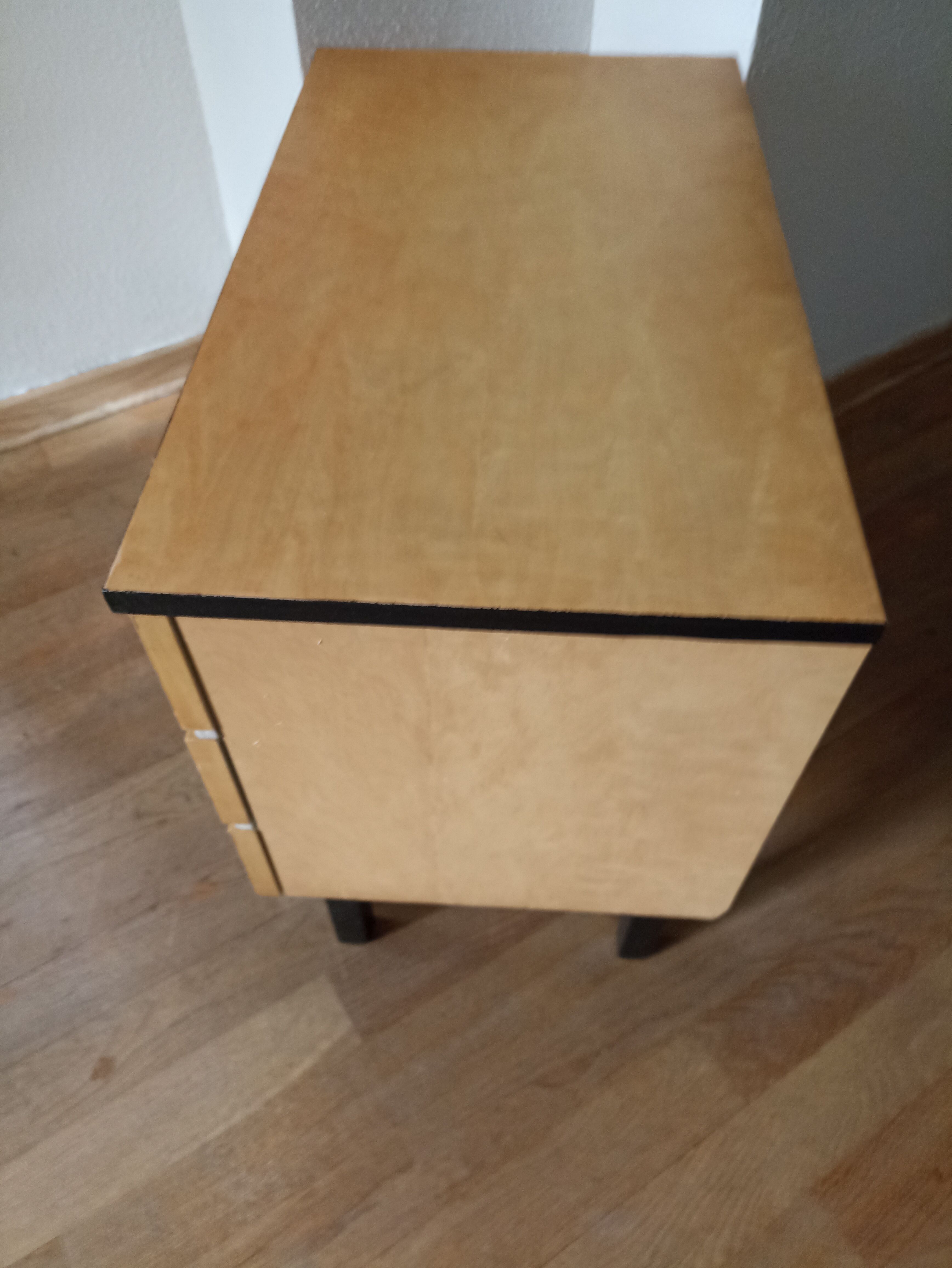 Commode vintage