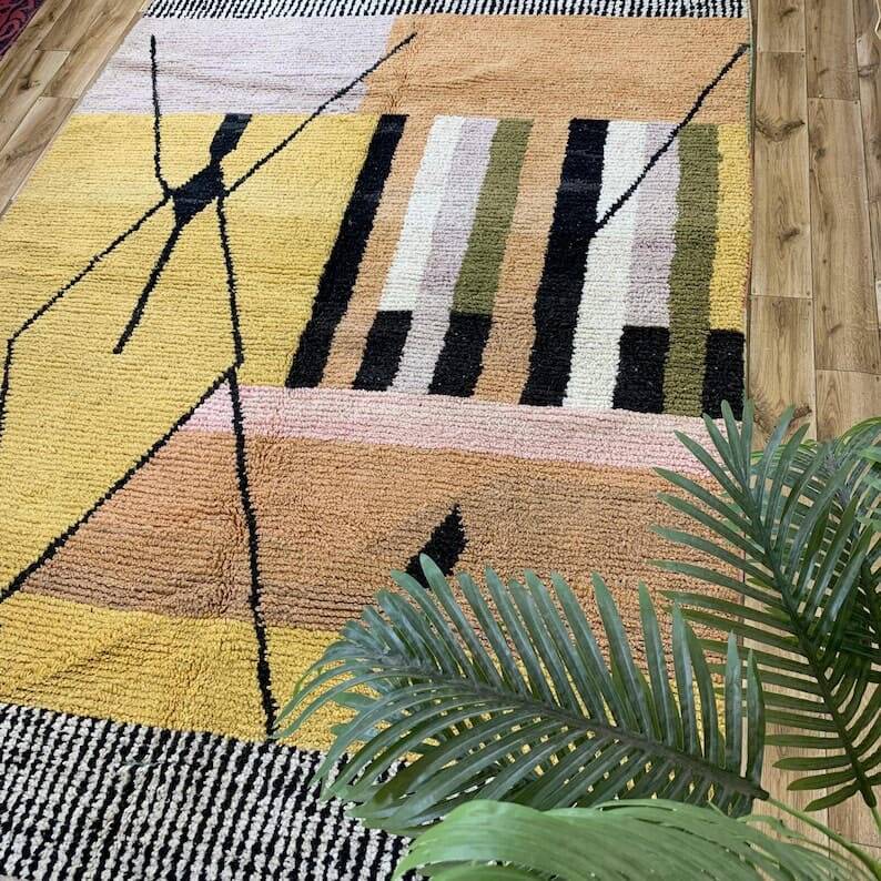 Handmade Moroccan Atlas Berber rug, size 140 x 260 cm.