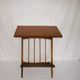 Table basse ; range disques ; revues style scandinave des années 50