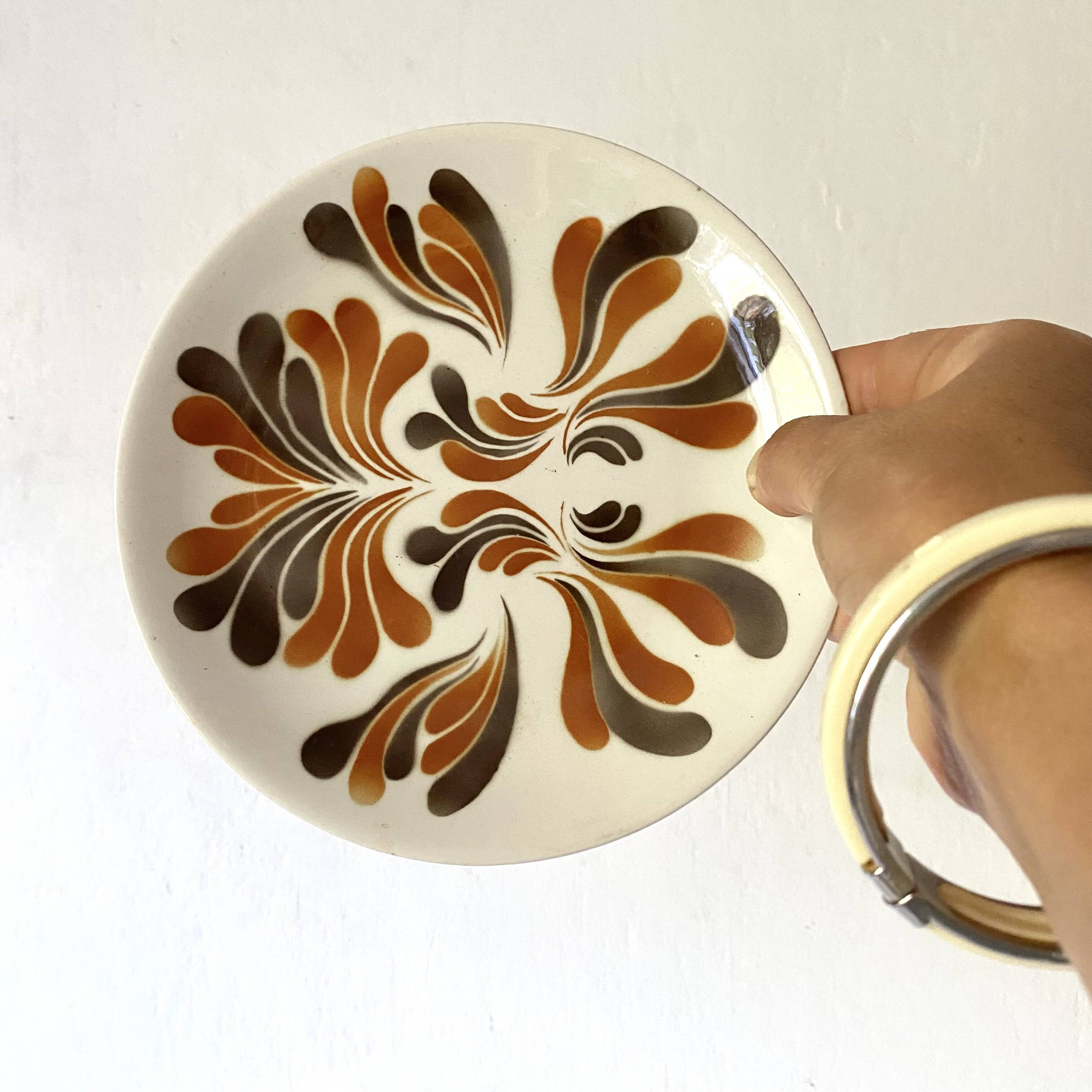 Vintage 20-piece service, deep, flat and dessert plates