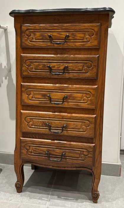 Carved weekly commode