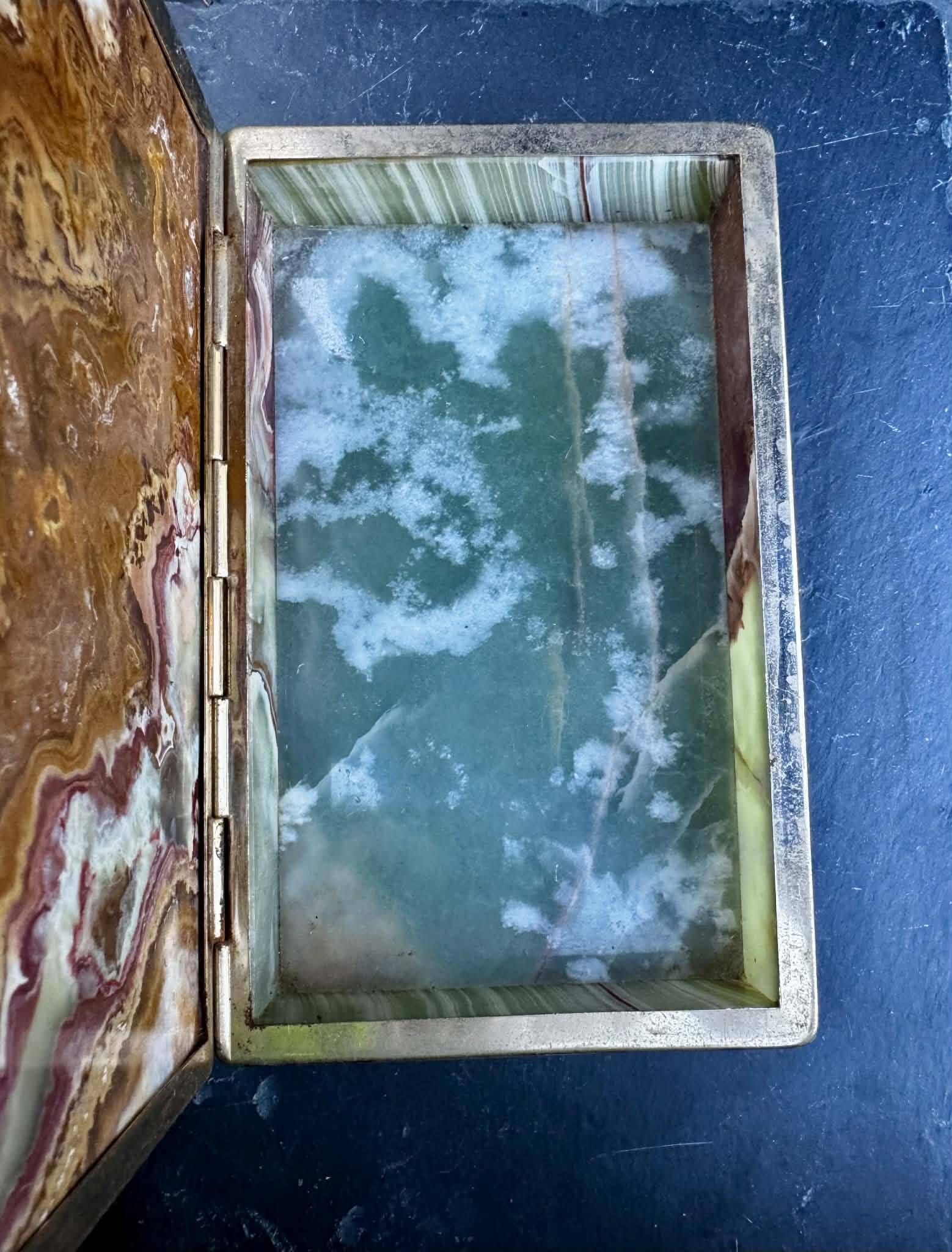 Ashtray, onyx box from the 1960s, vintage Italy.