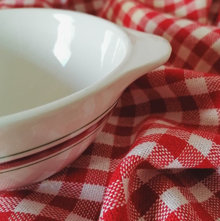 Breakfast bowls with handles