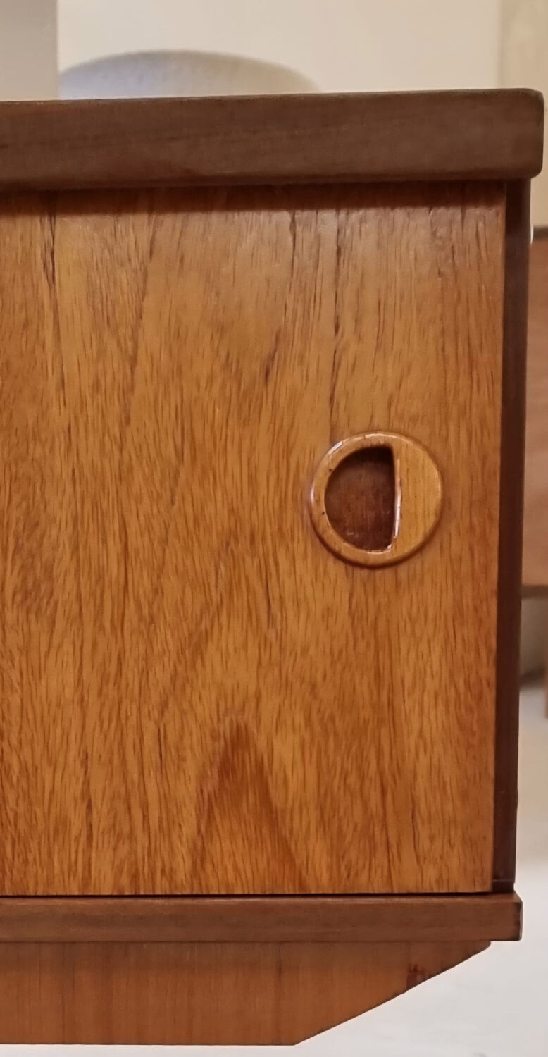 Lowboard du milieu du siècle