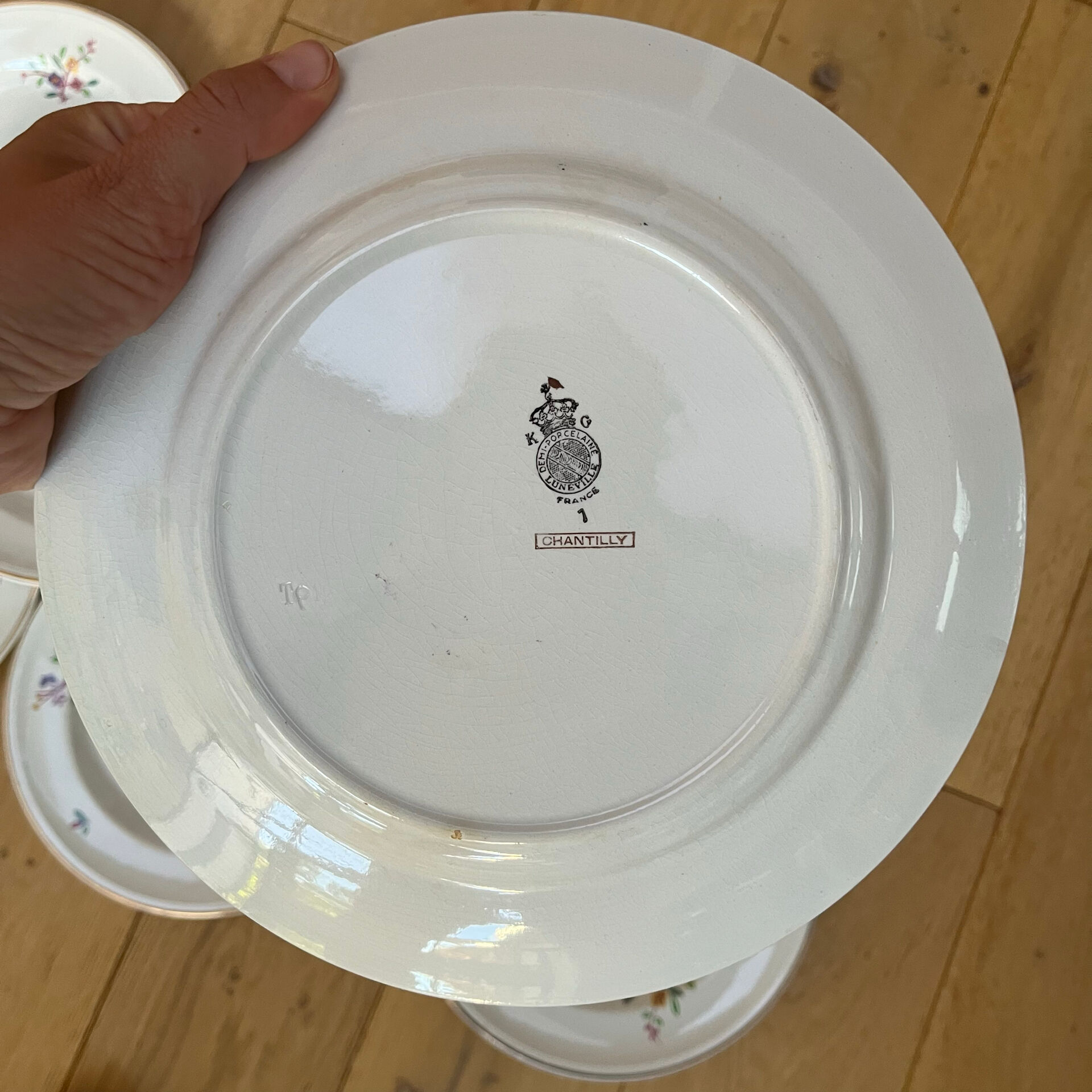 8 flat plates Luneville Chantilly