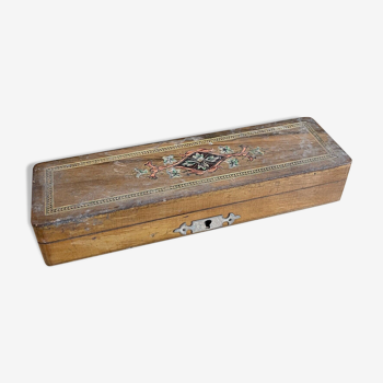 Wooden pen tray decorated with flowers and marquetry