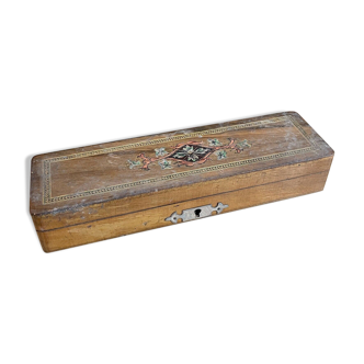 Wooden pen tray decorated with flowers and marquetry