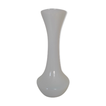 Baluster vase in opaline of Sèvres