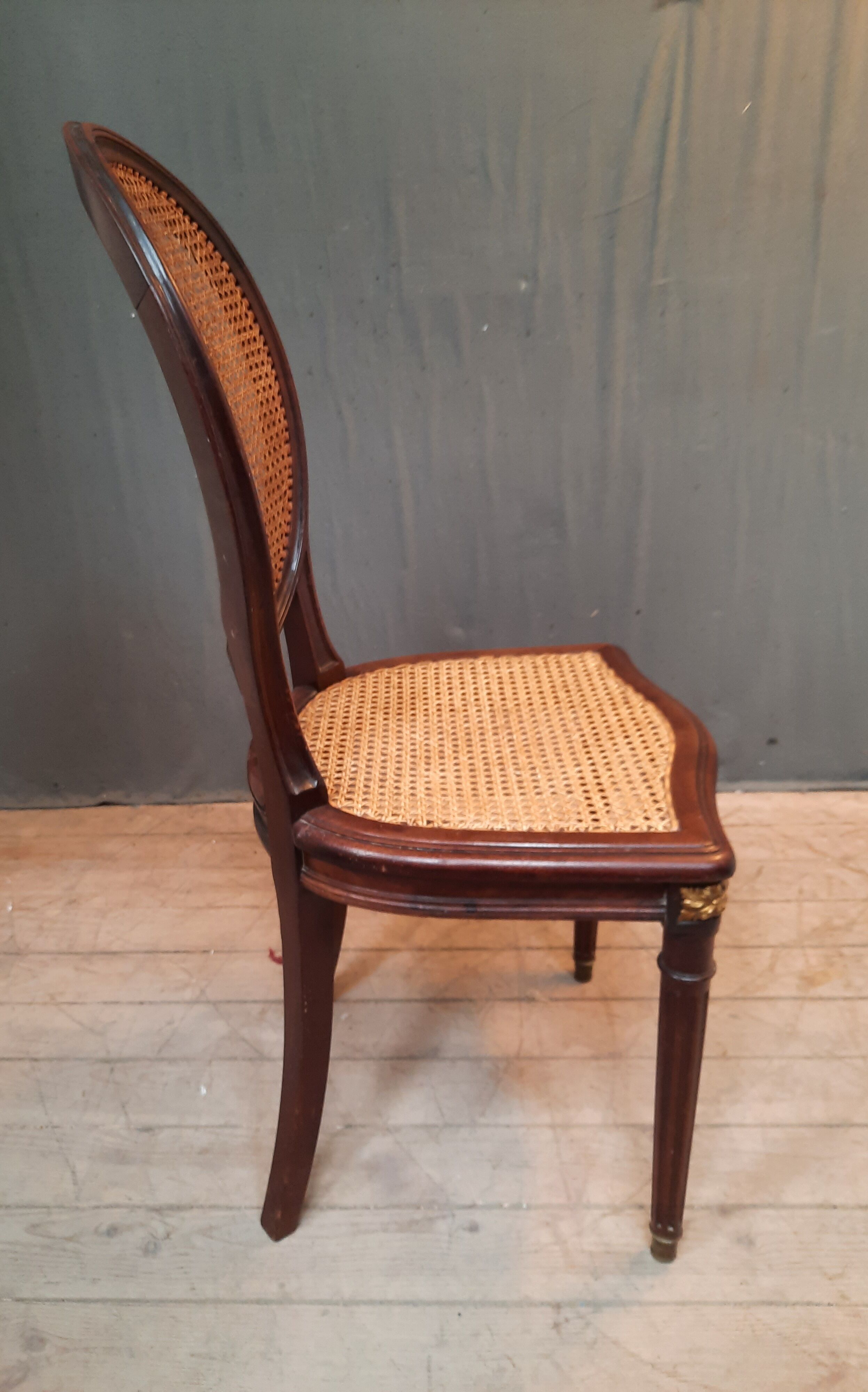 Series of 6 chairs canned Louis XVI