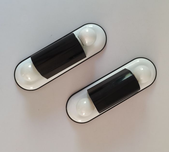 Dui model wall lamps by Vico Magistretti for Artemide